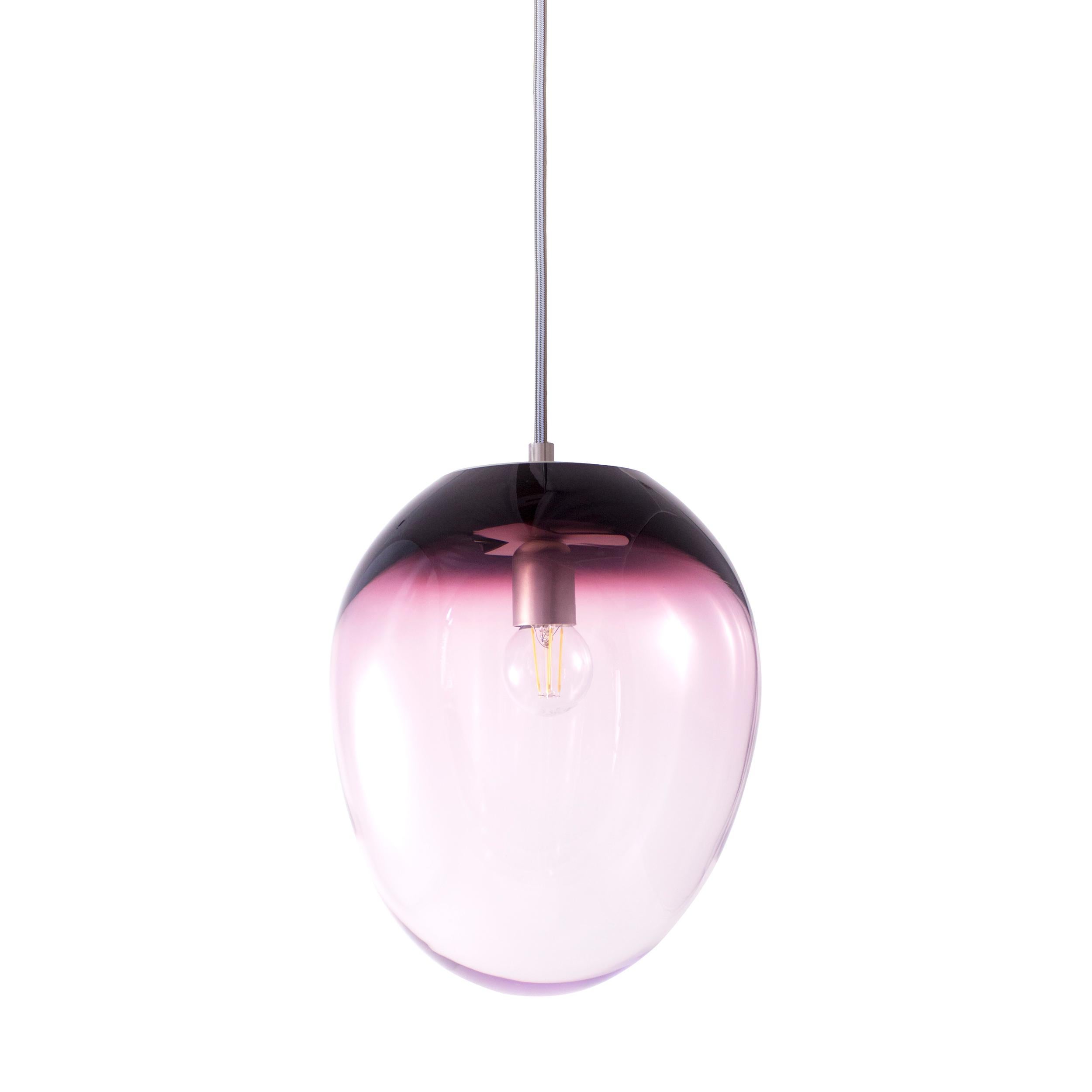 Planetoide astrea purple iridescent pendant by ELOA.
No UL listed 
Material: glass, steel, silver, LED bulb.
Dimensions: D 30 x W 30 x H 250 cm.
Also available in different colours and dimensions.

All our lamps can be wired according to each