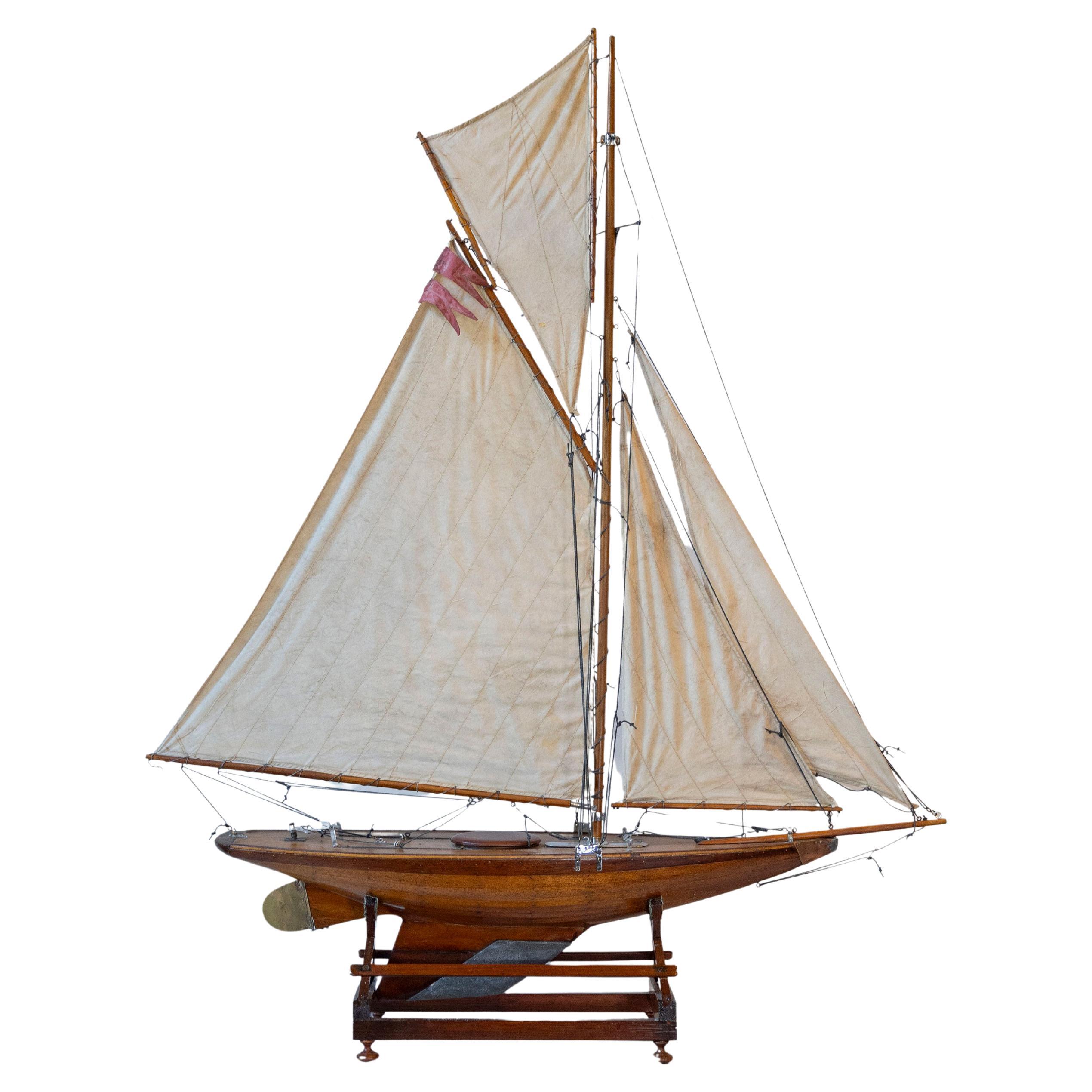 Pflanzgefäß-Pond Yacht