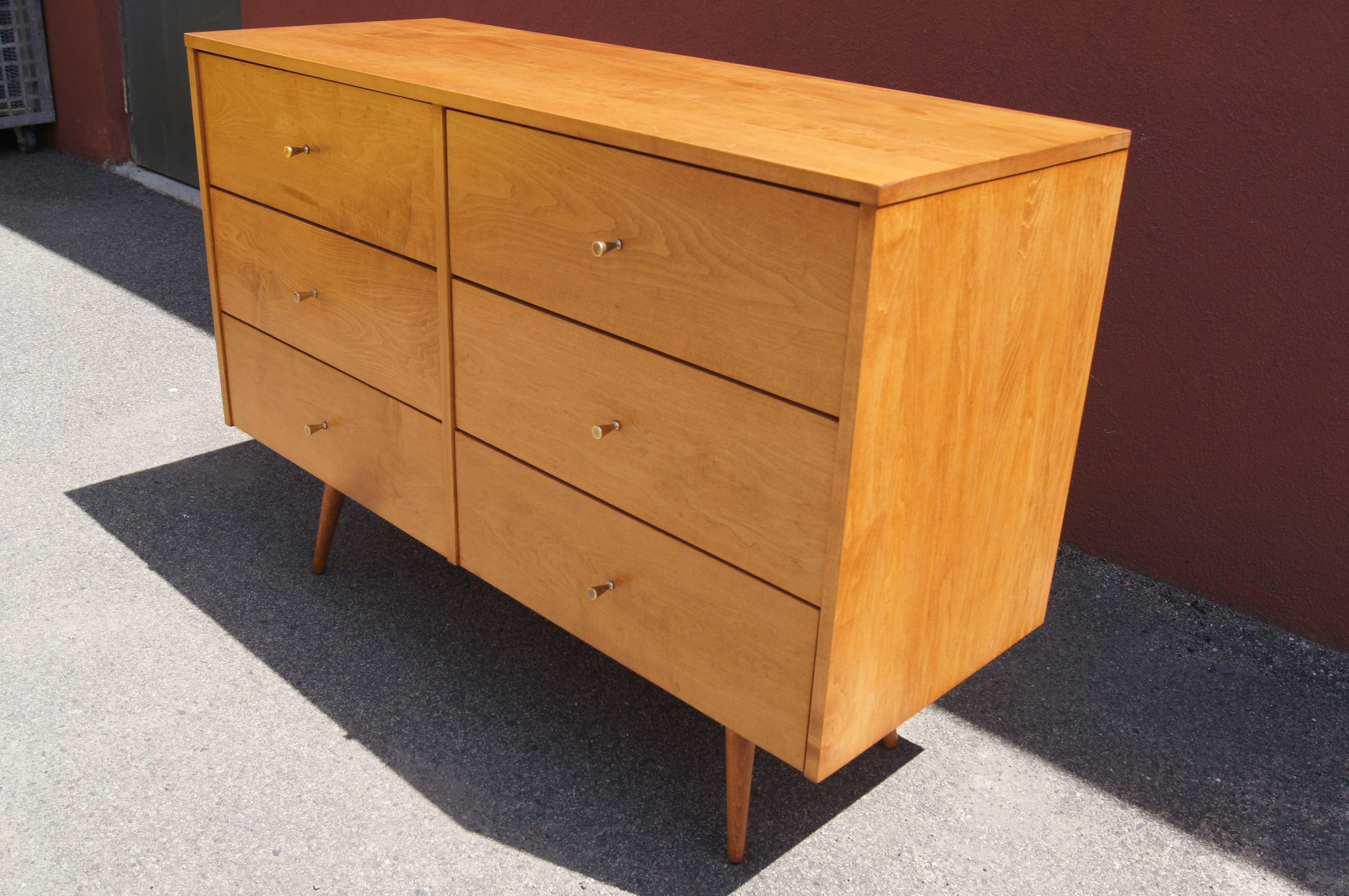 Mid-20th Century Planner Group Six-Drawer Maple Dresser by Paul McCobb 