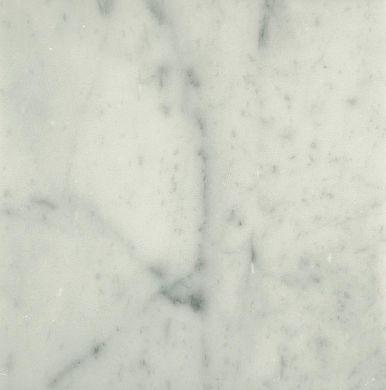 italien Plateau d'exposition « Plano » en marbre de Carrare Bianco personnalisable par Pibamarmi en vente