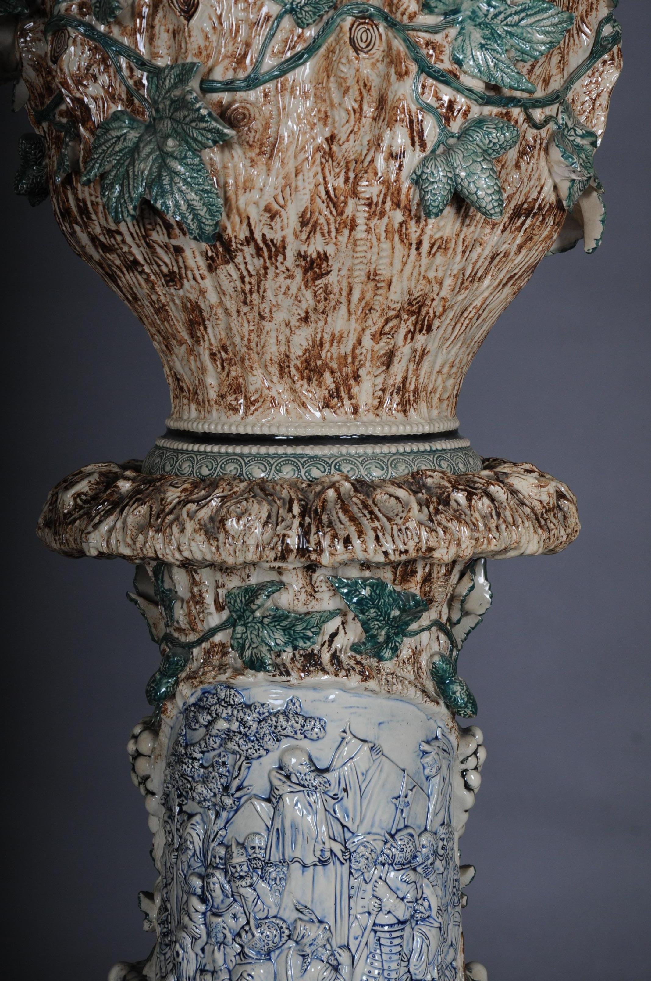 Plant Pot Pillar Majolica Austria Vine Leaves Ceramics from 1885 In Good Condition For Sale In Berlin, DE