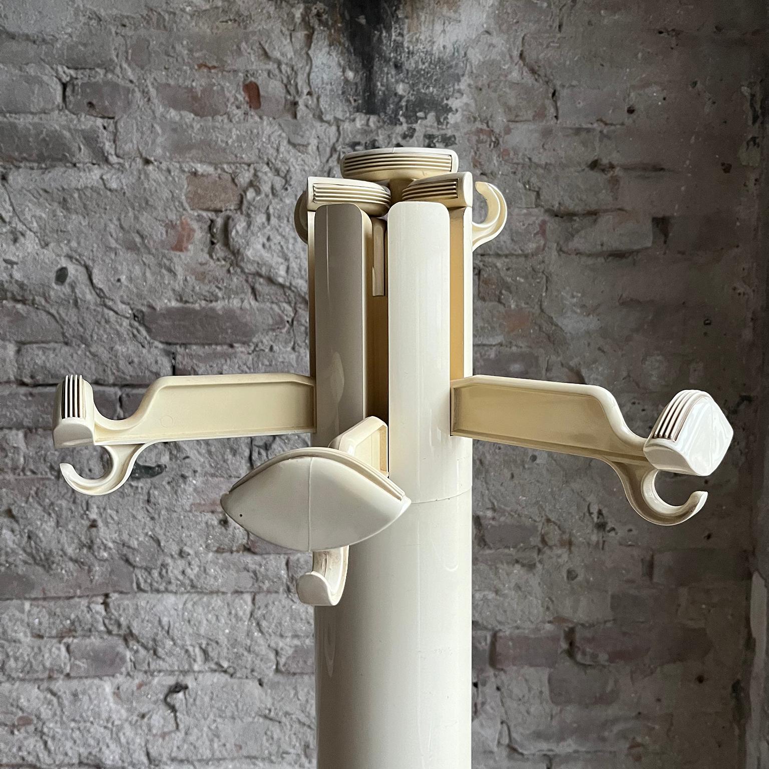 Mid-Century moderno Planta, appendiabiti in beige chiaro di Piretti in vendita