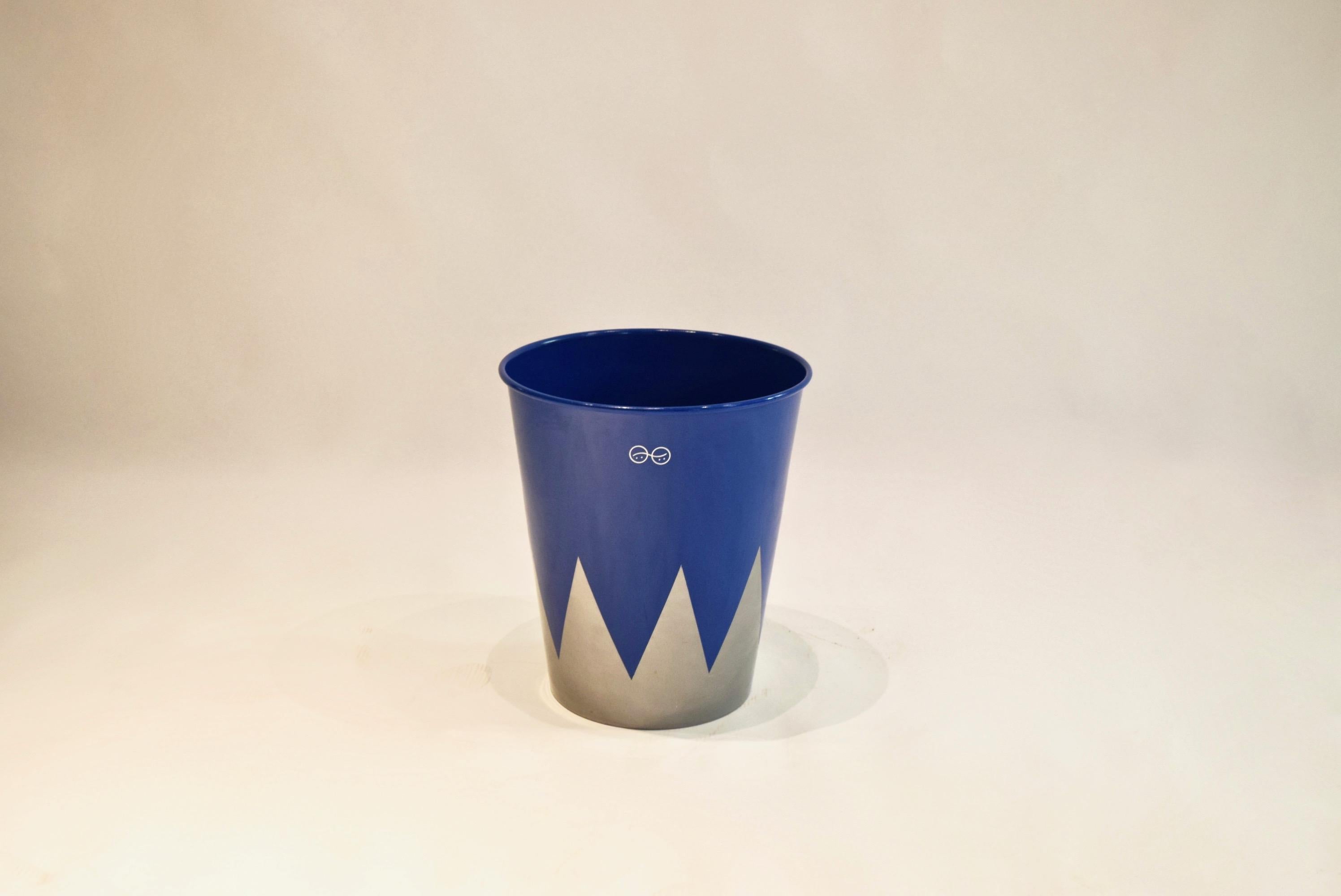 Planter by Philippe Starck for Driade, Italy, 1990s In Good Condition In Jersey City, NJ