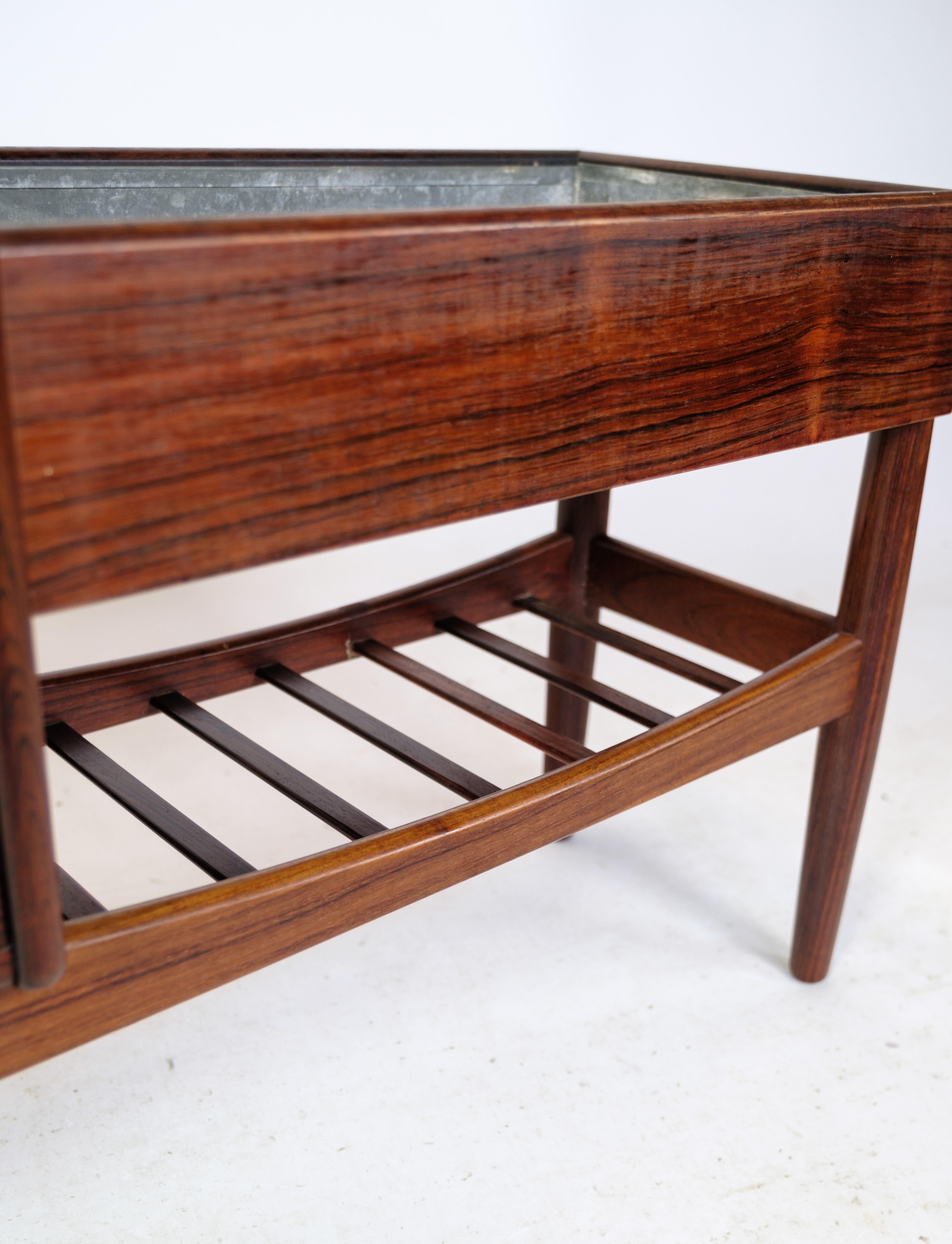 Planter in Rosewood Model 26 by Arne Wahl Iversen From 1959 In Excellent Condition For Sale In Lejre, DK