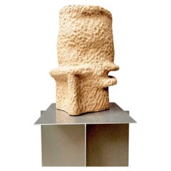 Scultura con fioriera  di Rutger de Regt