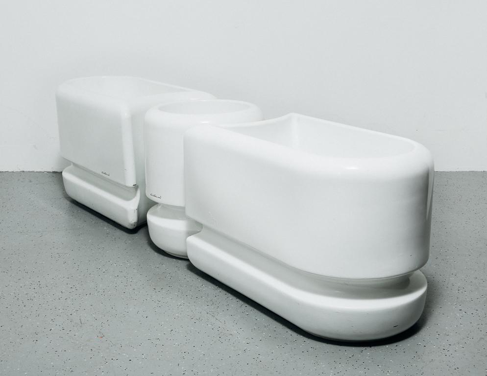 Set of 3 white fiberglass planters designed by Luigi Colani in the Space Age style. Signed.