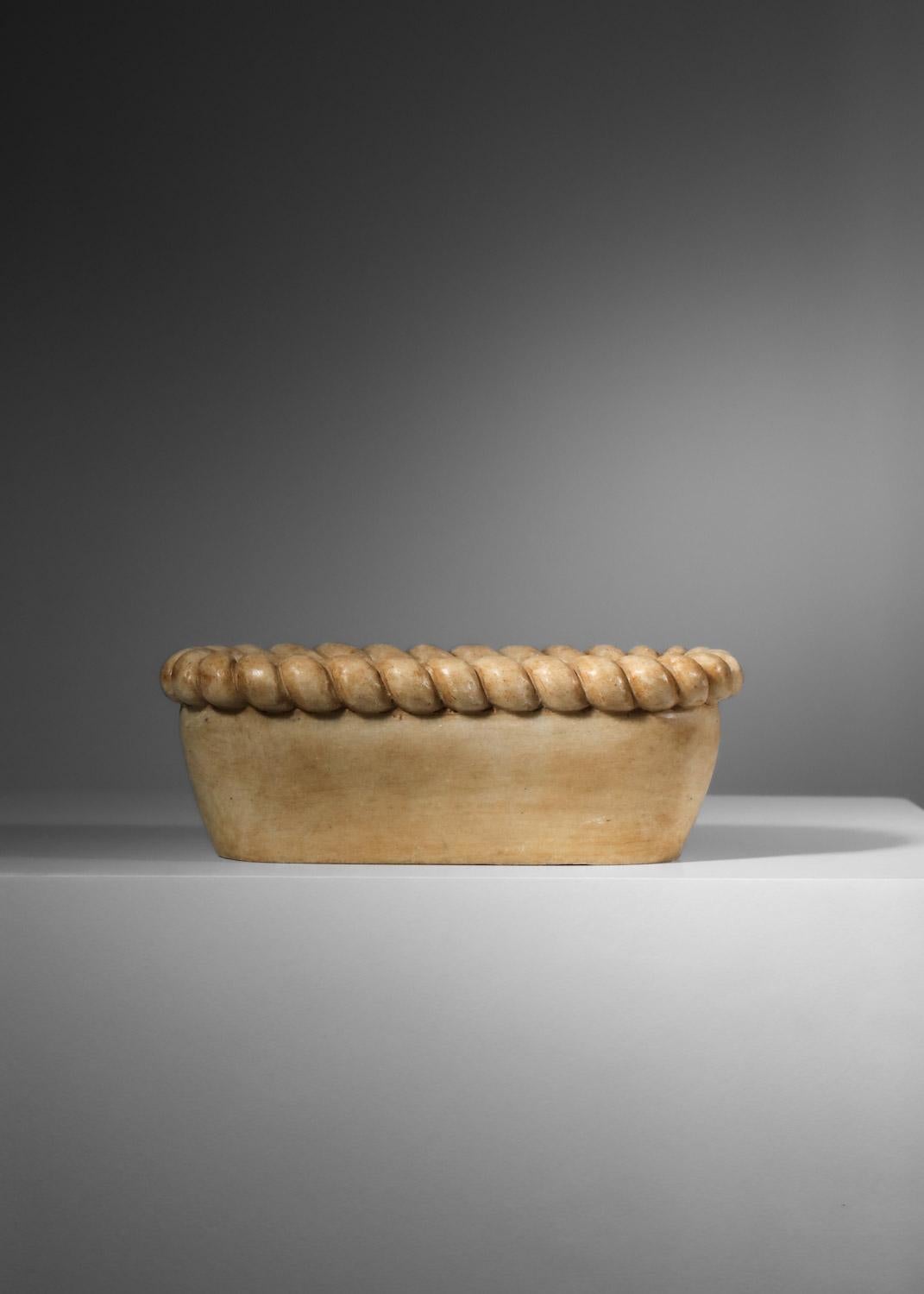 Marble Planter-shaped bowl in beige marble with twisted crown For Sale