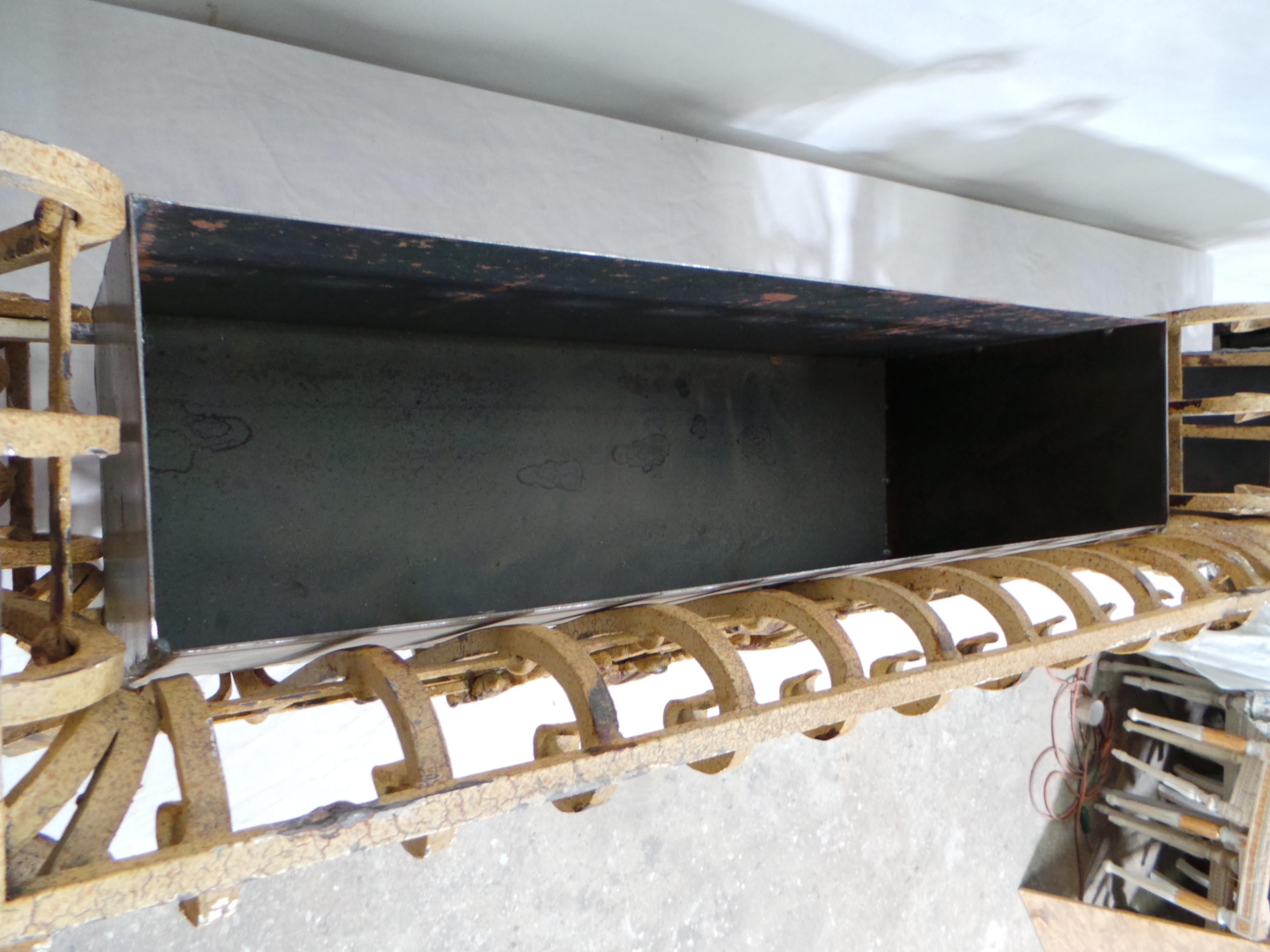Fioriere decorative in ferro battuto in vendita 3