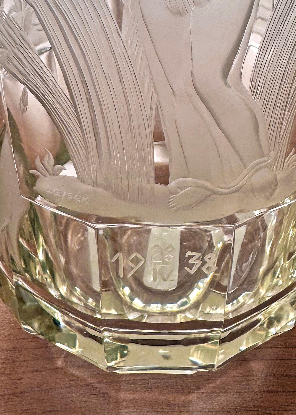 „Pflanz und Ernte“, bedeutende gravierte Art-Déco-Glasvase mit Gravur von Lejsek im Angebot 1