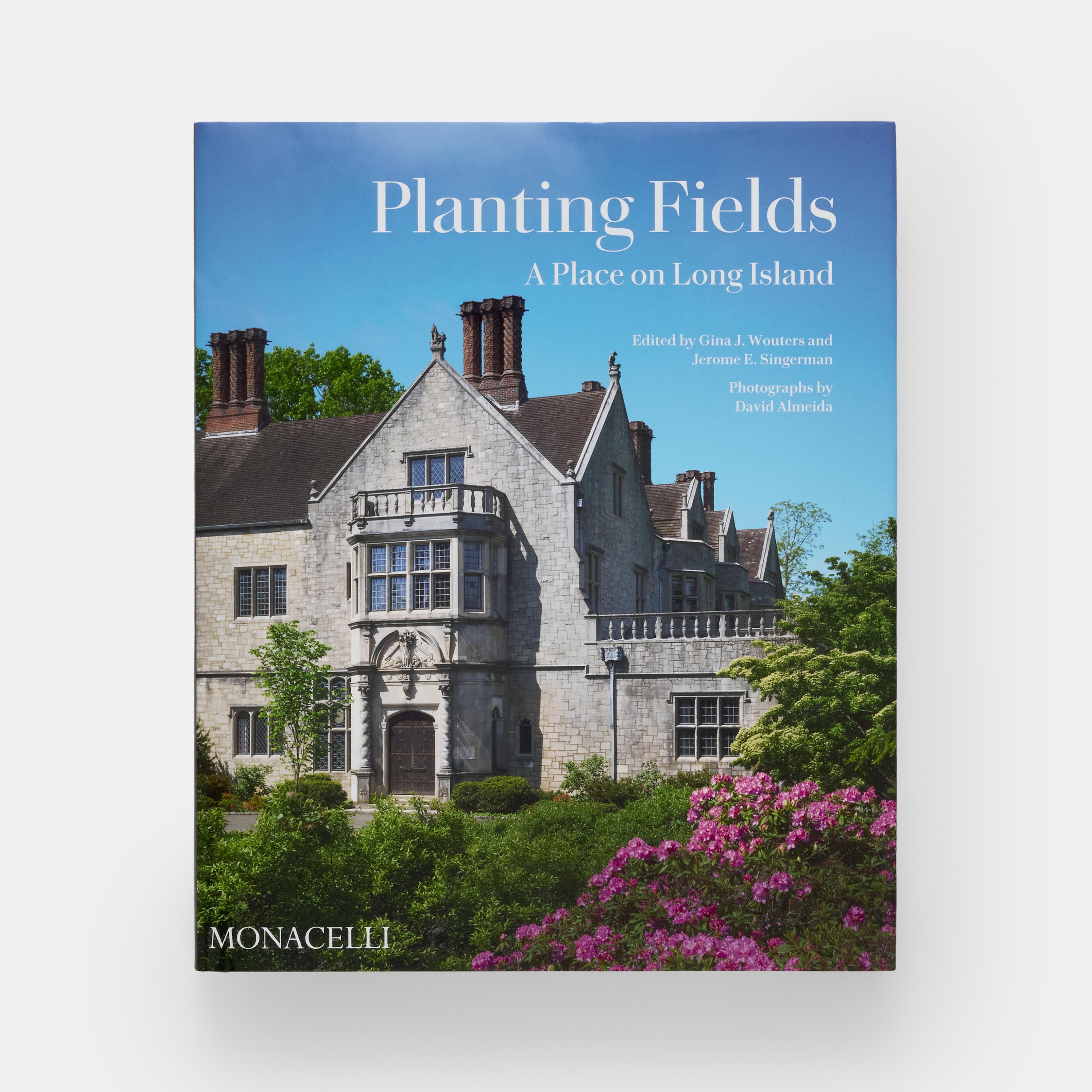Une célébration de Planting Fields, l'un des rares domaines de la Gold Coast de Long Island à New York à avoir survécu.

Planting Fields est une maison de campagne anglaise transportée sur la côte nord de Long Island, à environ 48 kilomètres à l'est