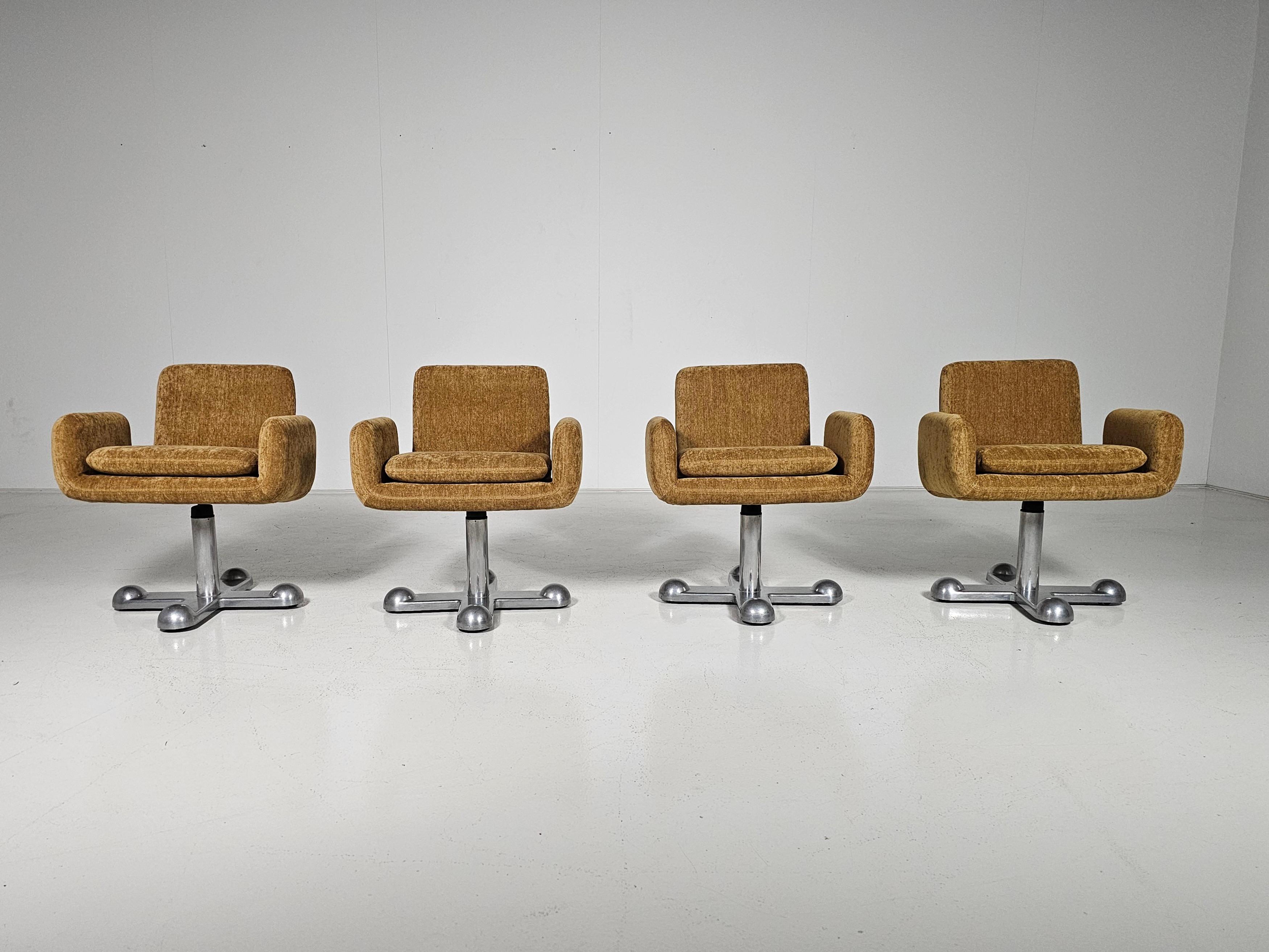 Planula Swivel Desk Arm Chairs by Perry King and Santiago Miranda, 1970s In Good Condition In amstelveen, NL