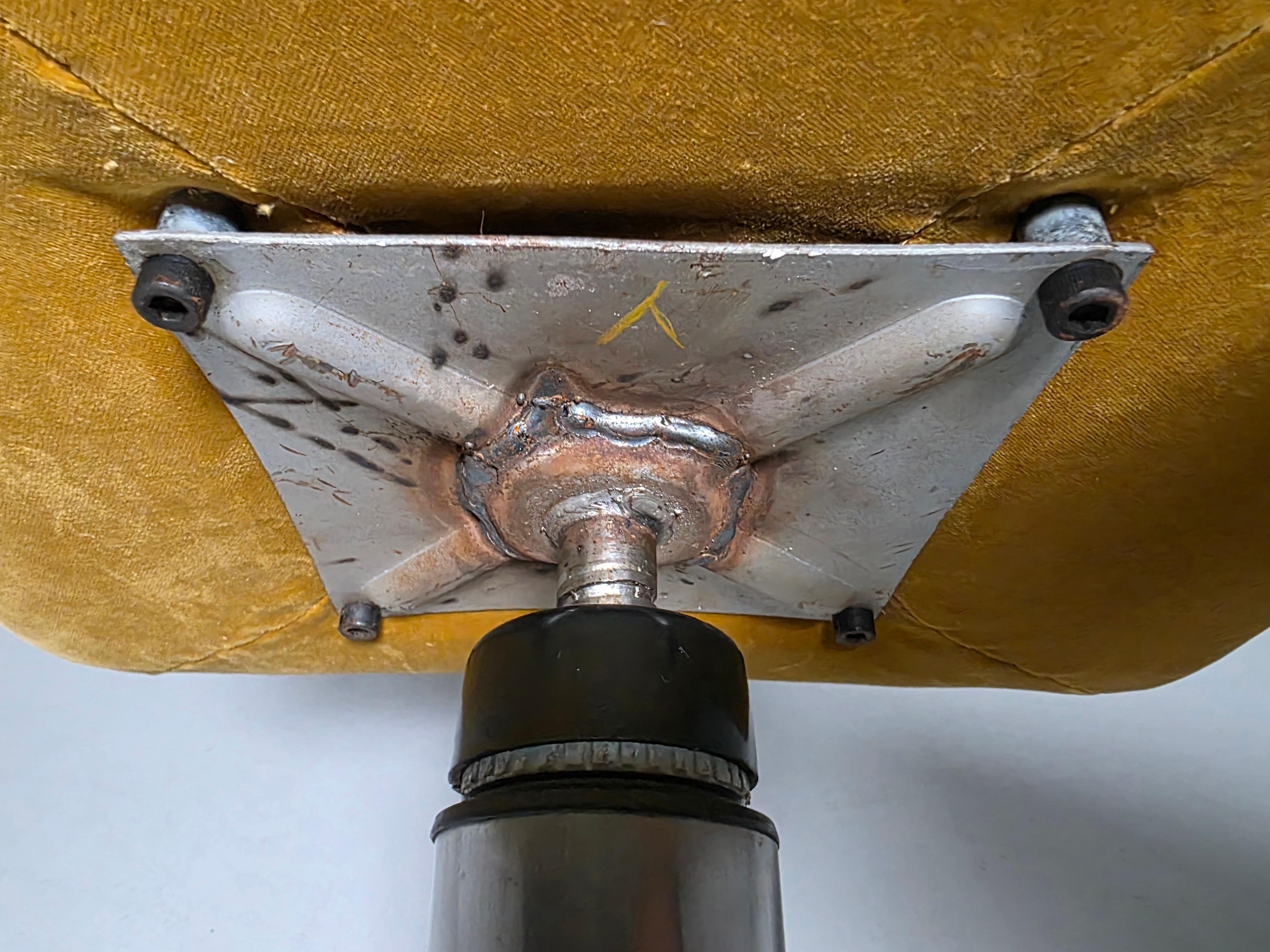 Planula Swivel Desk Chair by Perry King and Santiago Miranda, 1970s (Aluminium) im Angebot