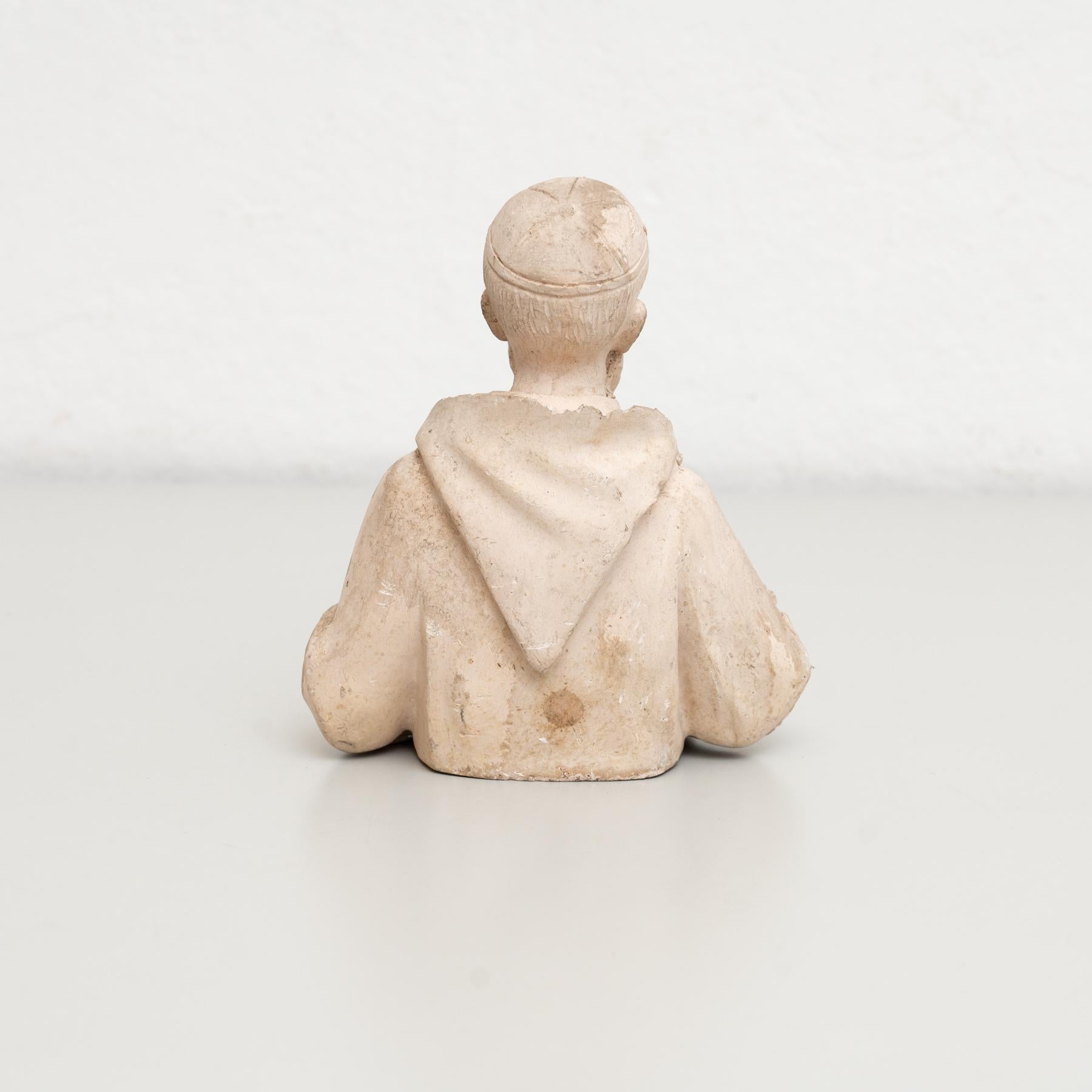Plâtre Figure traditionnelle de saint en plâtre, vers 1950 en vente