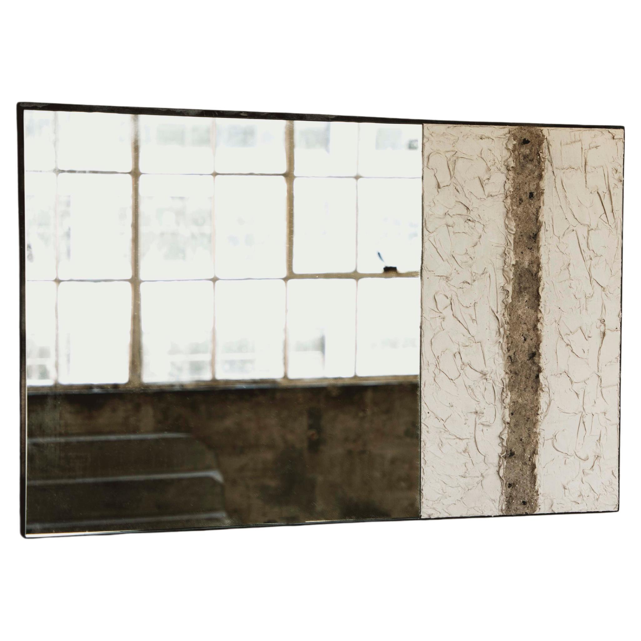 Miroir en plâtre et frêne brûlé, contemporain, sculptural, minimaliste, Pompeii II