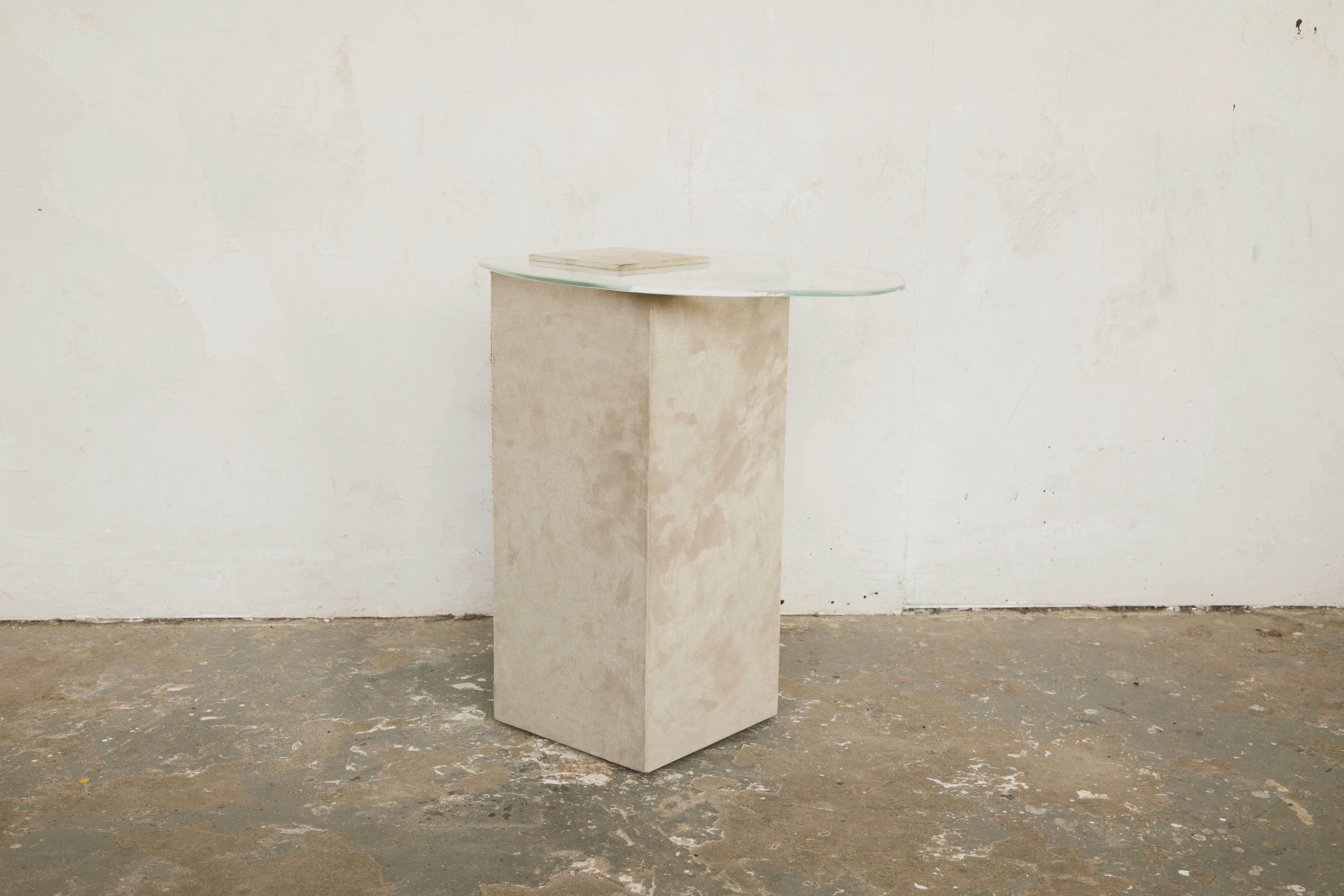 COM and Hand-Painted Glass, Contemporary, Sculptural, Roman Drink Table In New Condition For Sale In Goshen, NY