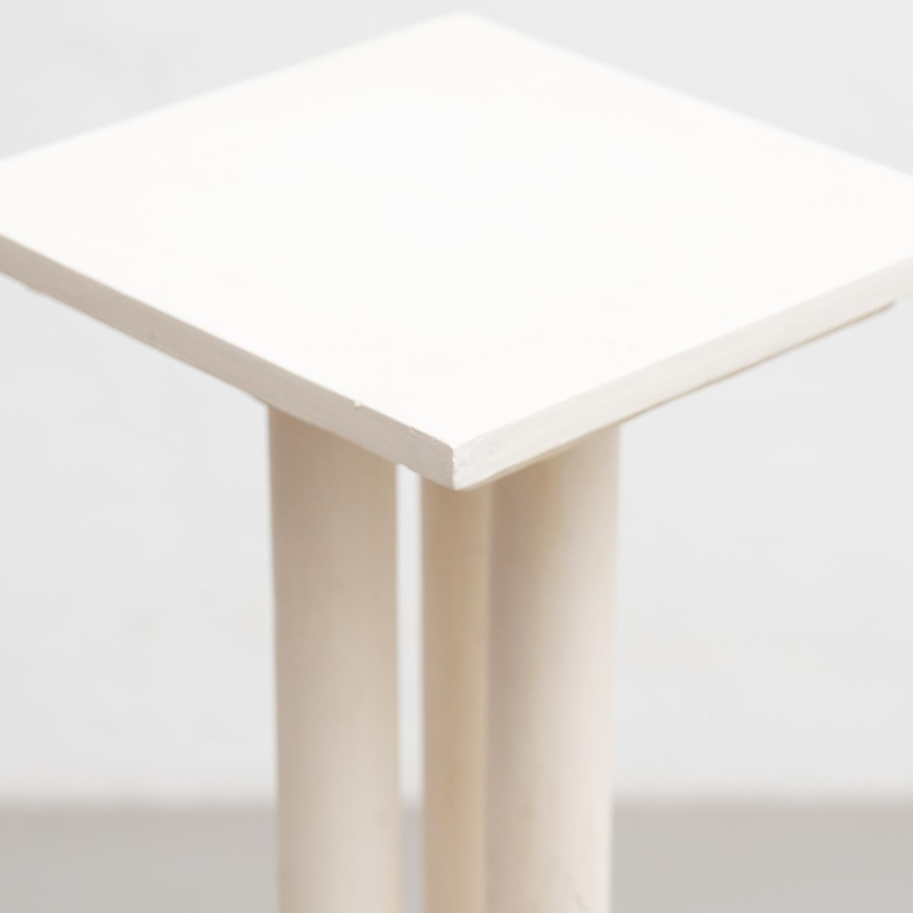 Stand de colonne antique en plâtre, vers 1950 en vente 4