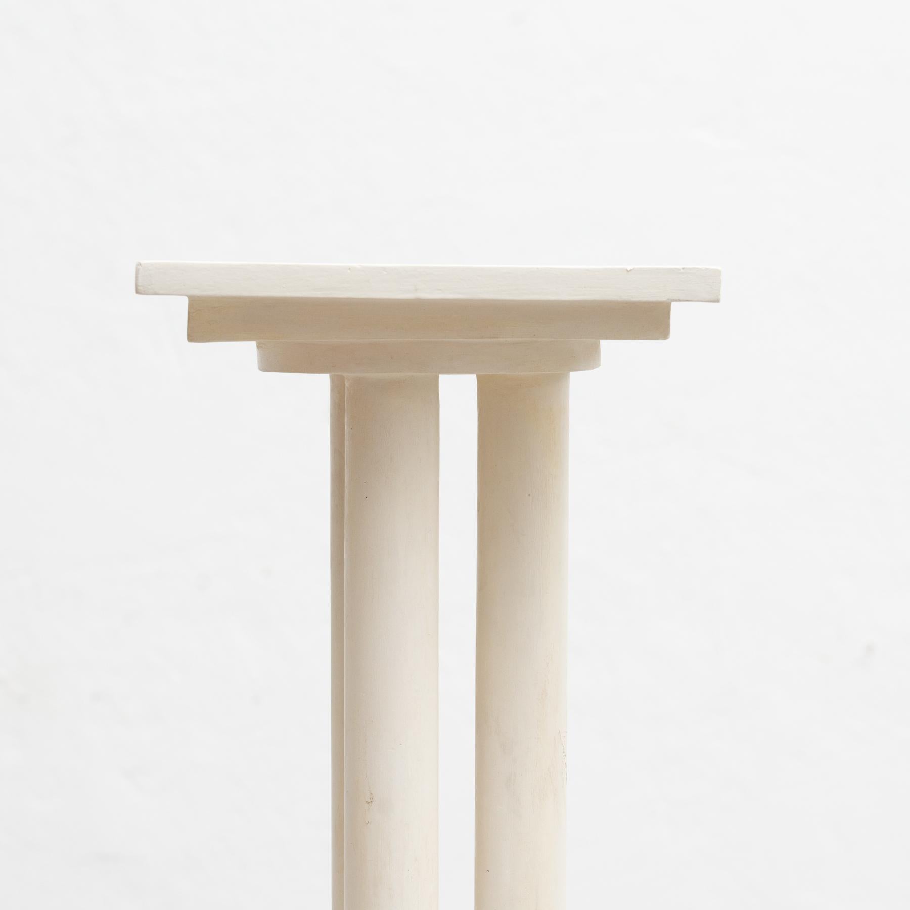 Plaster Antique Column Stand, circa 1950 In Good Condition For Sale In Barcelona, Barcelona