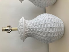 Lampes de table à panier en plâtre dans le style de Serge Roche - une paire