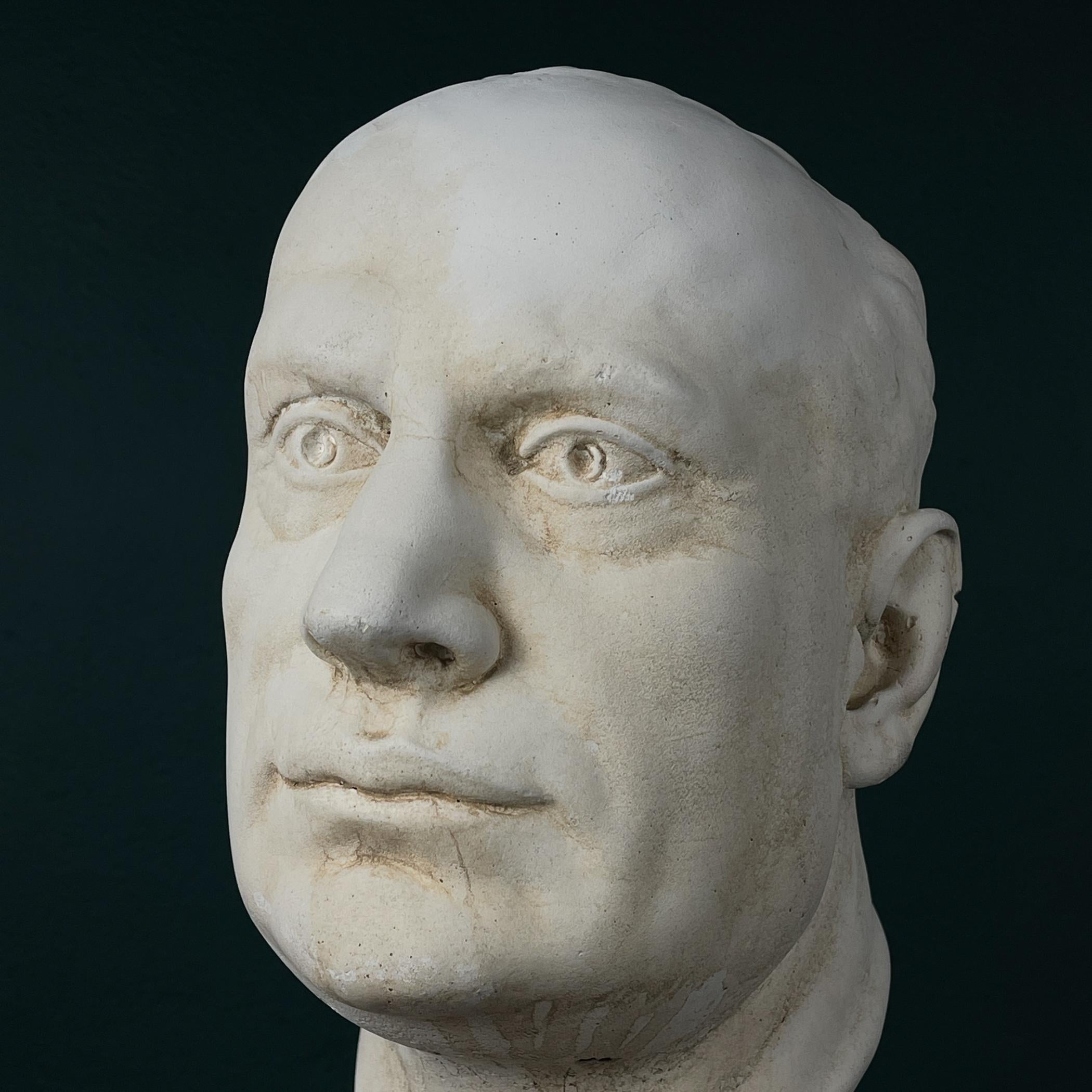 Busto in gesso di Benito Mussolini, Italia, anni 1930-40 1