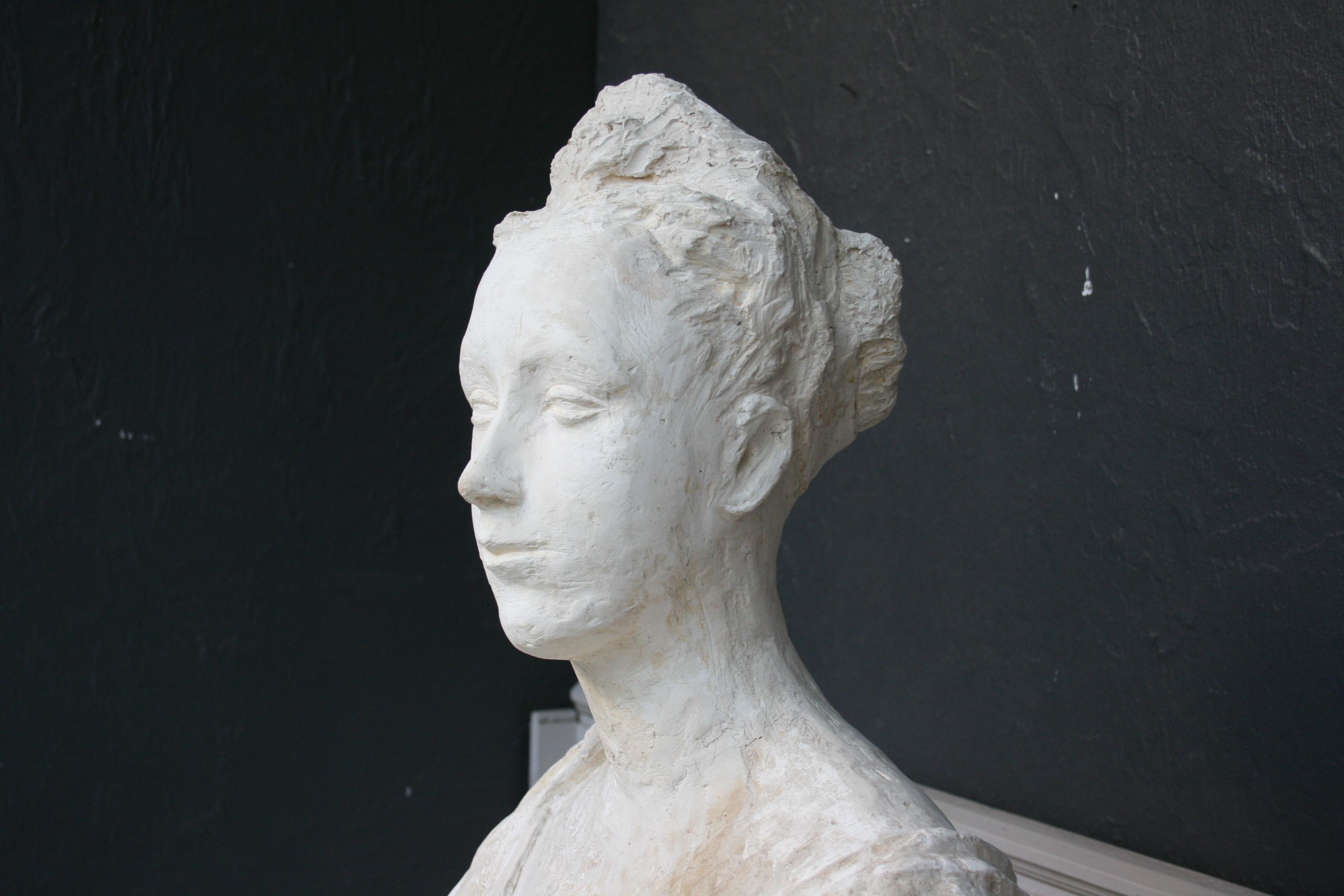 Plaster Bust of a Woman, Handsculpted, France, circa 1930 In Good Condition In Dusseldorf, DE