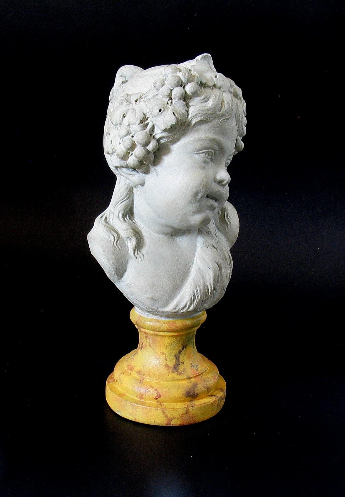 Plâtre Buste en plâtre de Bacchus enfant d'après Claude Michel Clodion (1738-1814) en vente