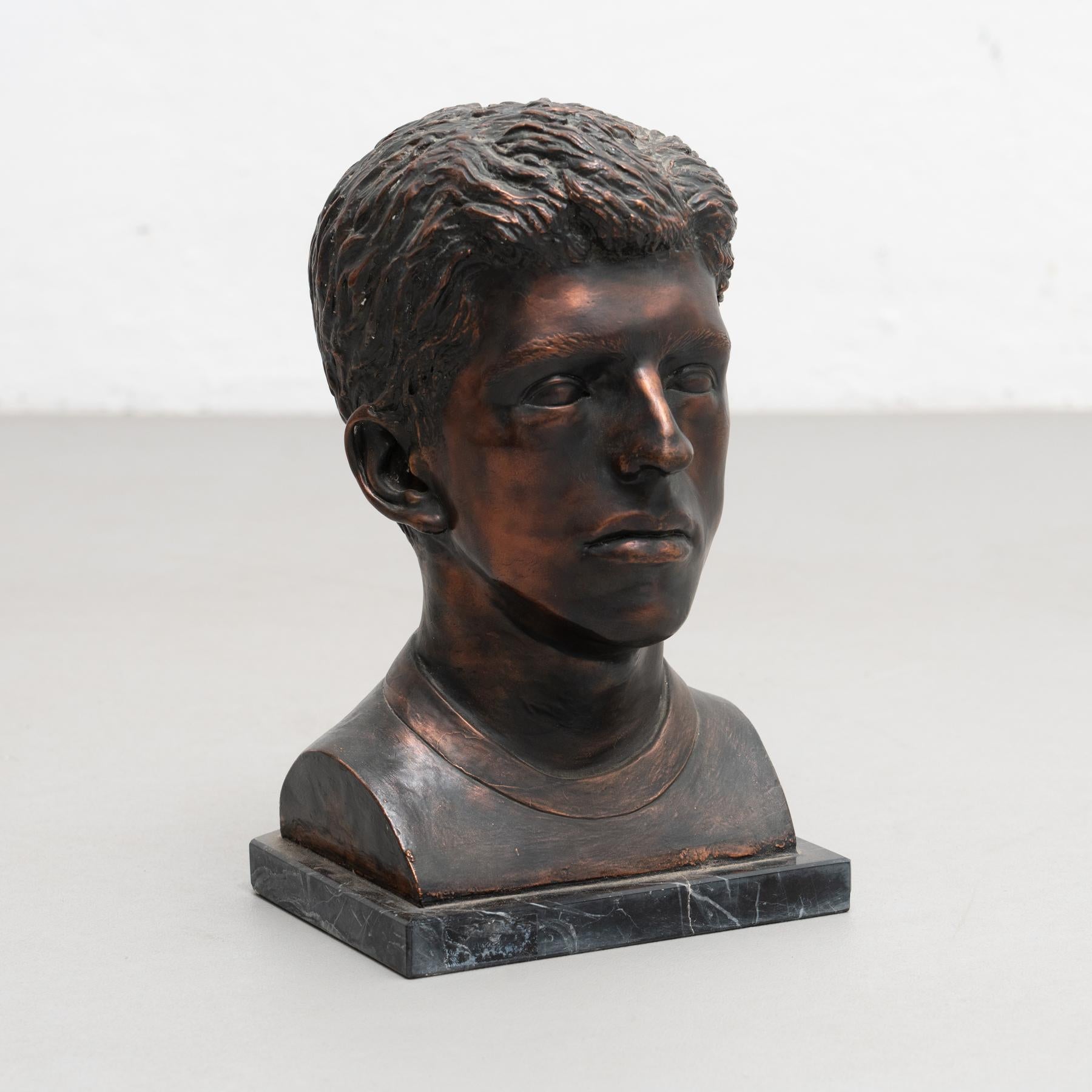 Mid-20th century plater bust sculpture of a man on a marble base.

Made in Spain, circa 1960.

In original condition, with minor wear consistent with age and use, preserving a beautiful patina.

Materials:
plaster
marble.