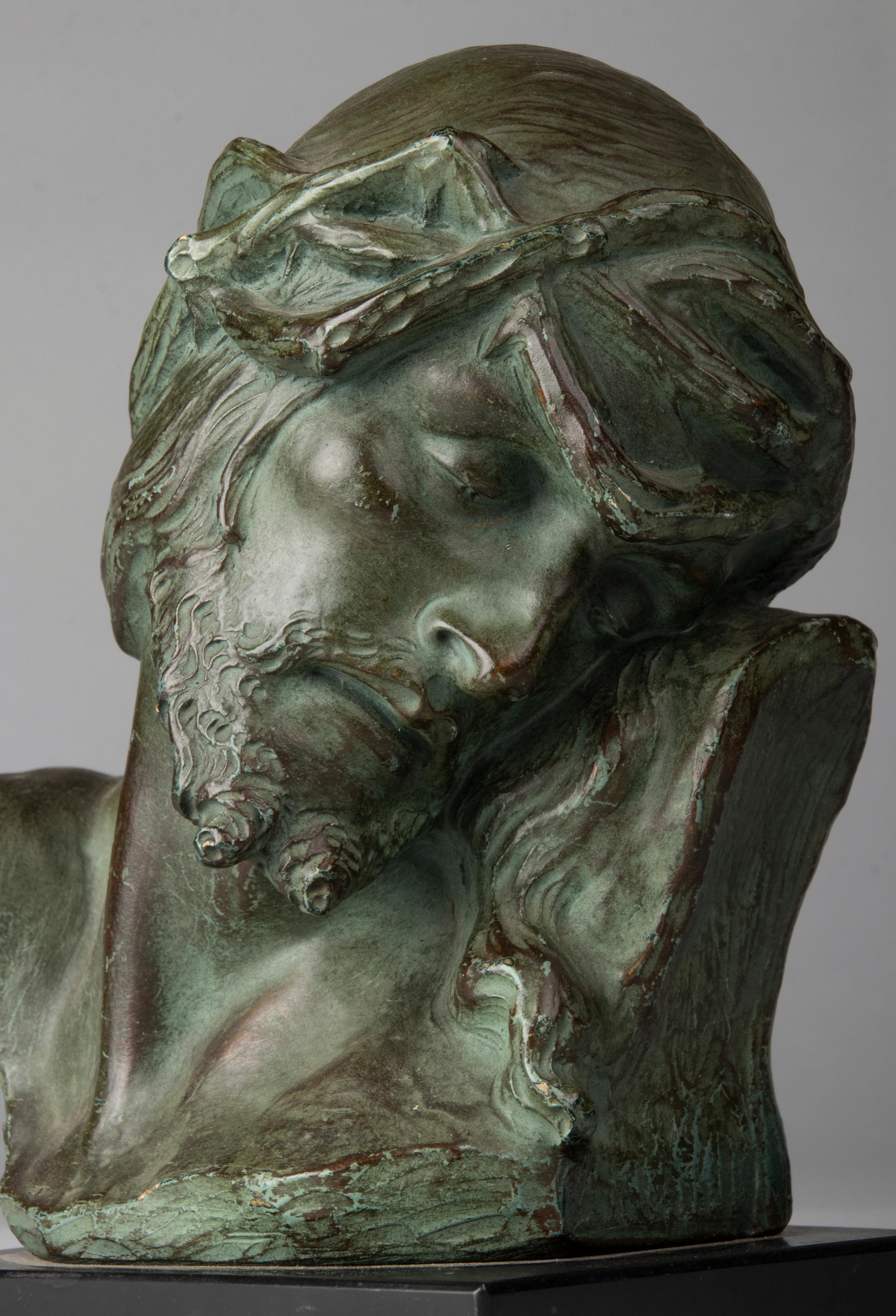 Art déco Buste en plâtre avec base en marbre représentant Jésus-Christ par Parentani