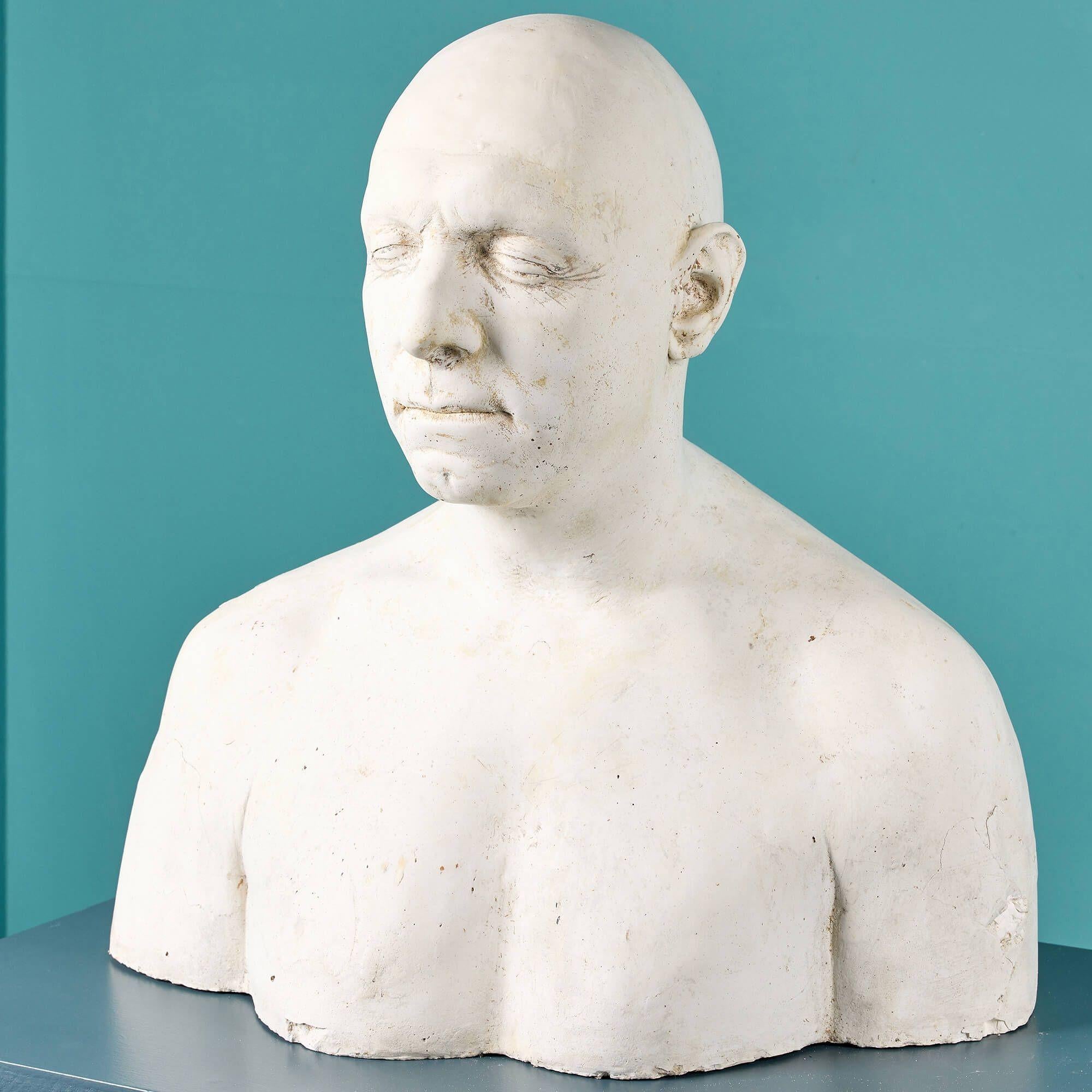 Inglese Busto maschile in gesso Ex. Collezione Tucker in vendita