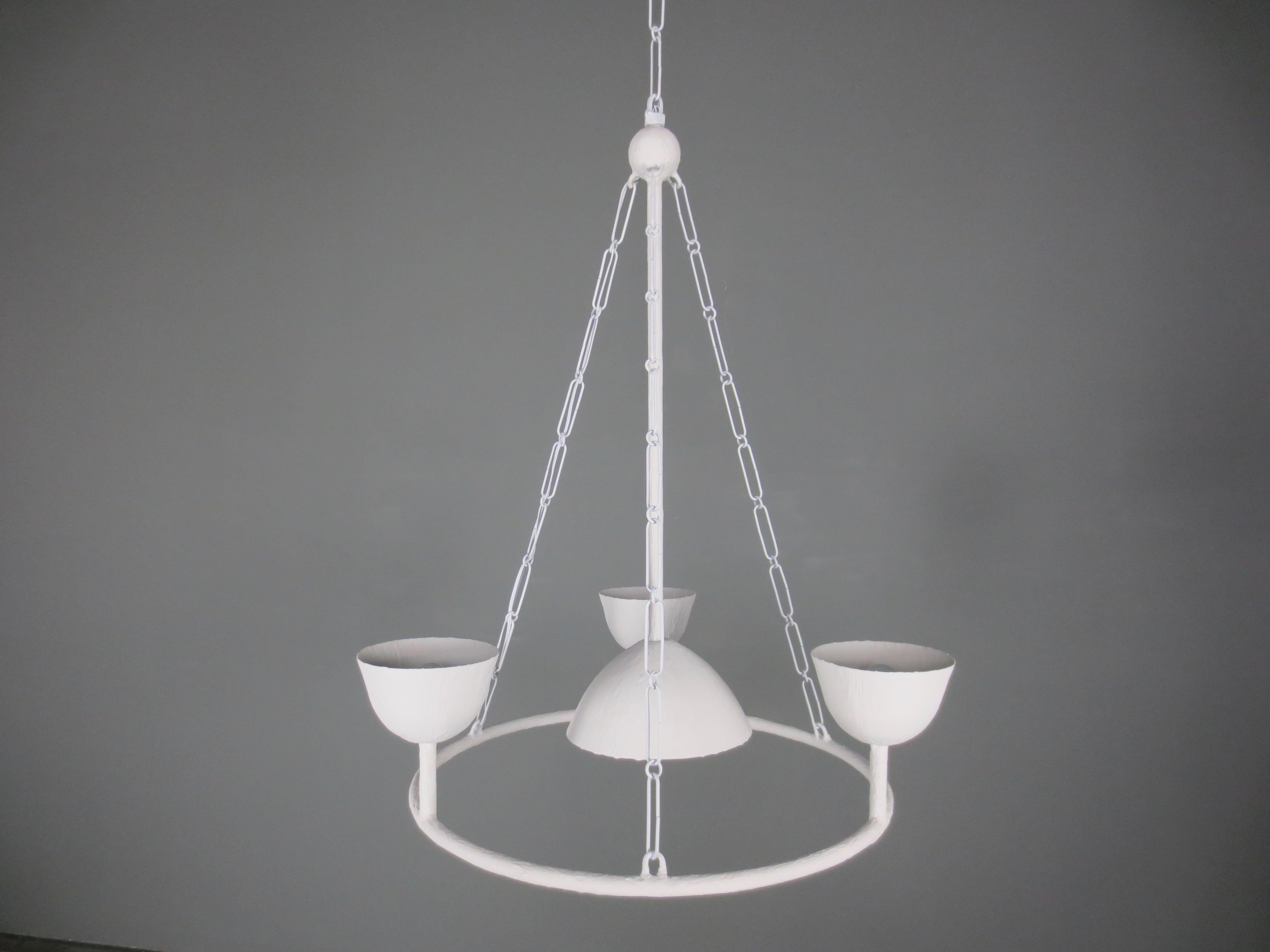 Moderno Lampadario a 4 tazze con cerchi in gesso di Apsara Interior in vendita