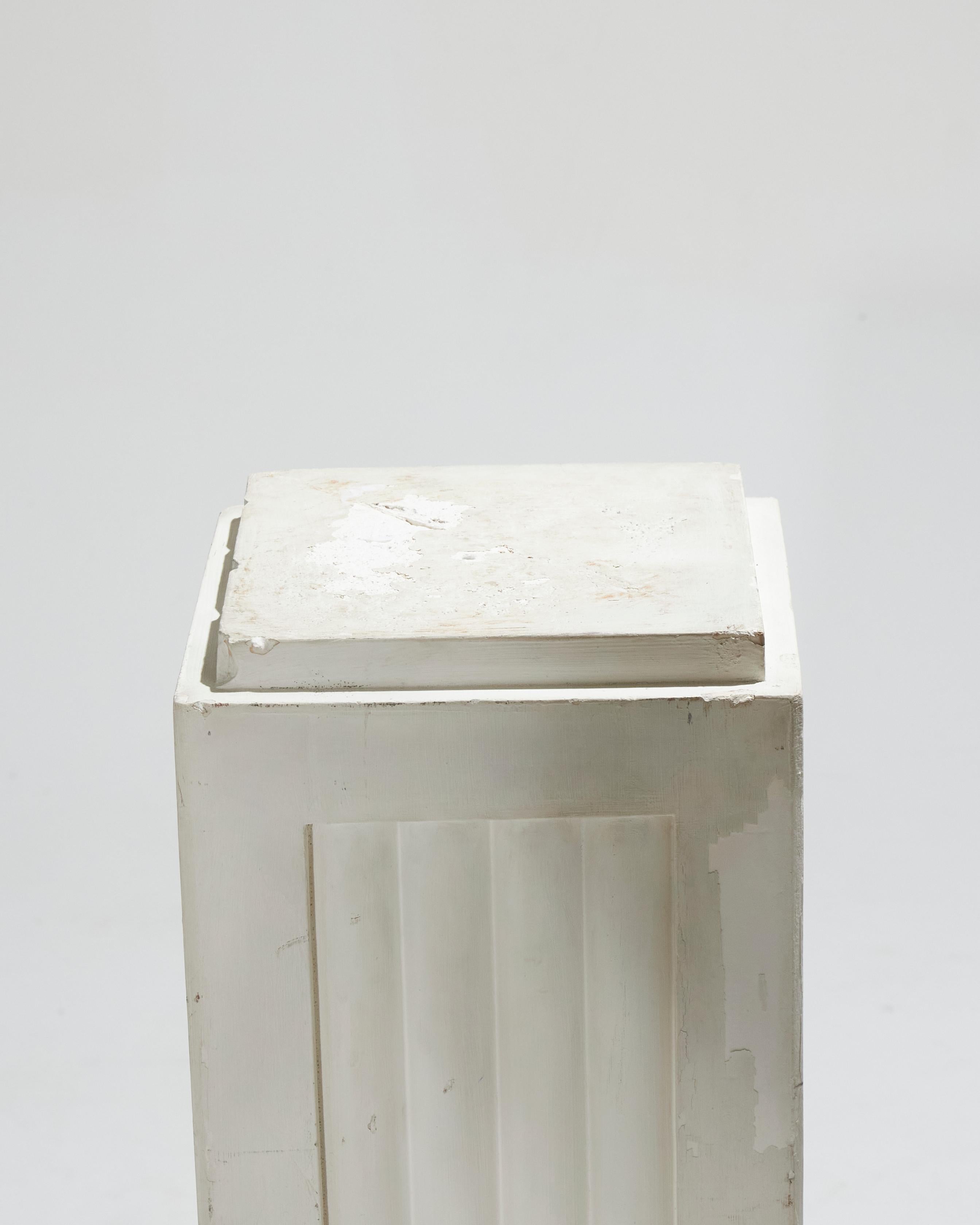 20ième siècle Columne en plâtre, années 1930 en vente