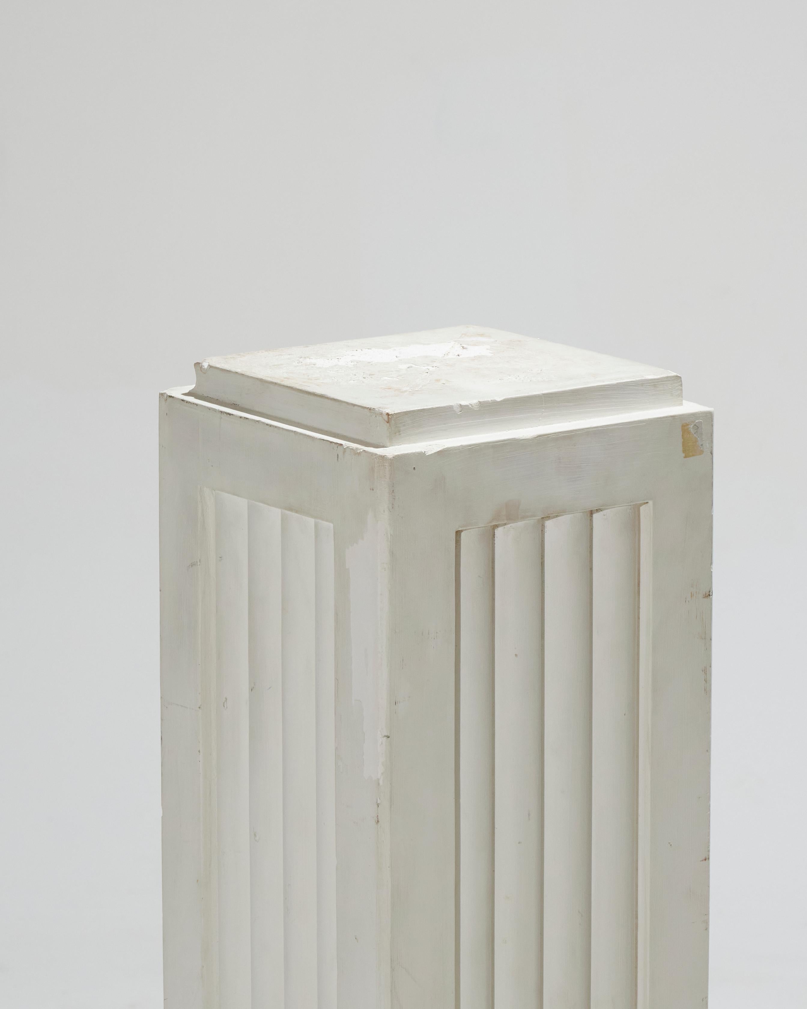 Columne en plâtre, années 1930 en vente 2