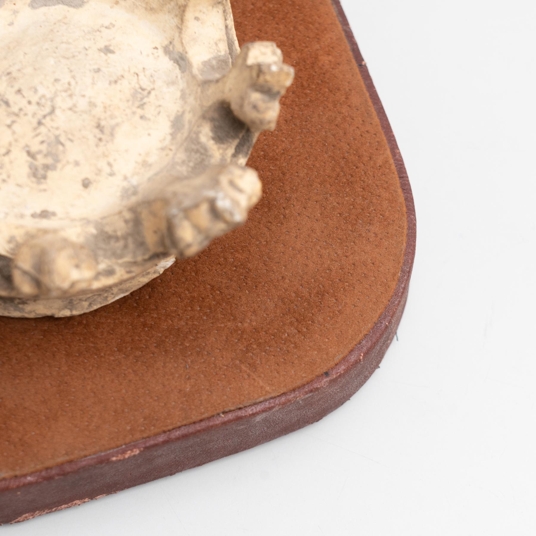 Plaster Crown Sculptural Artwork, circa 1950 For Sale 4