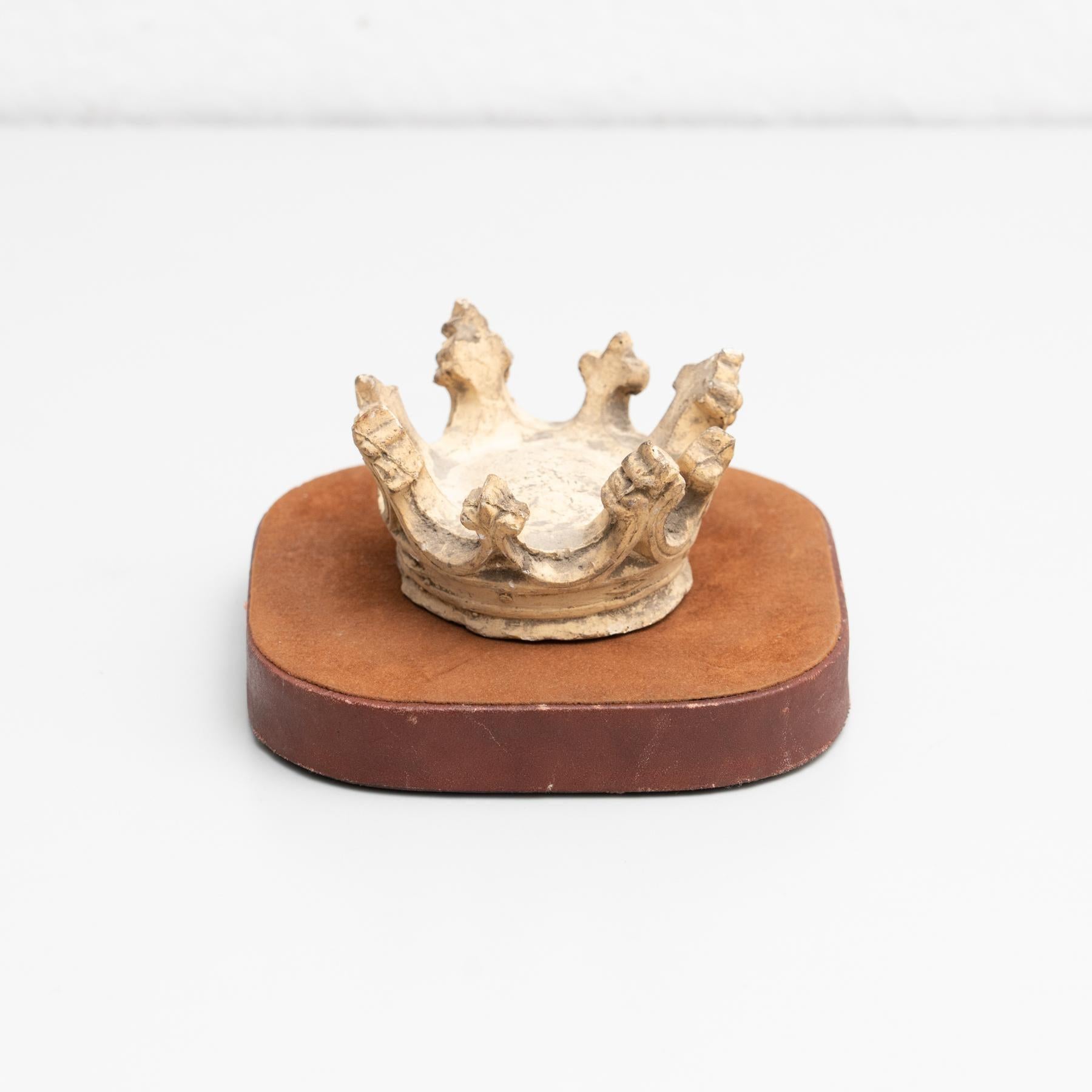 Modern Plaster Crown Sculptural Artwork, circa 1950 For Sale