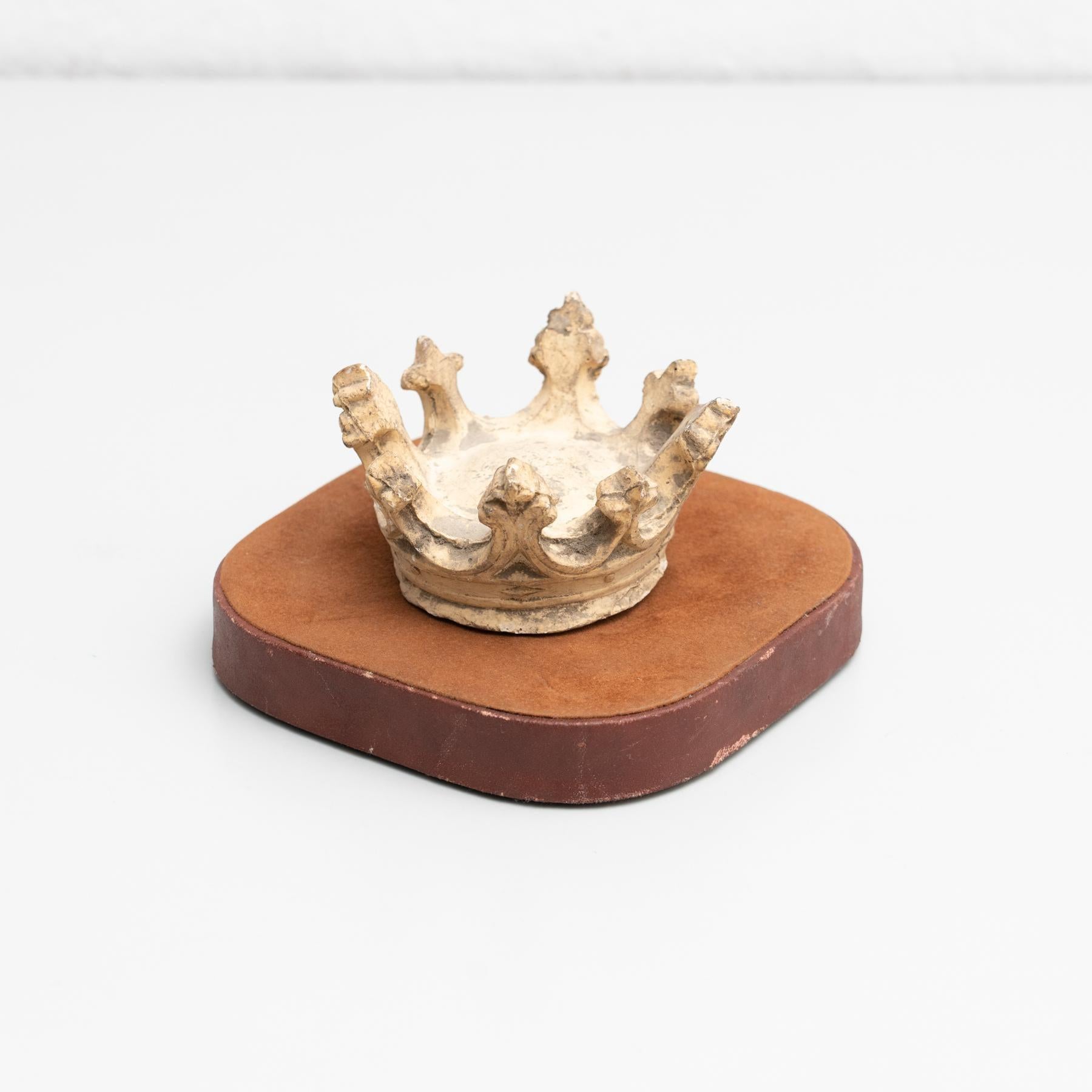 Plaster Crown Sculptural Artwork, circa 1950 For Sale 1