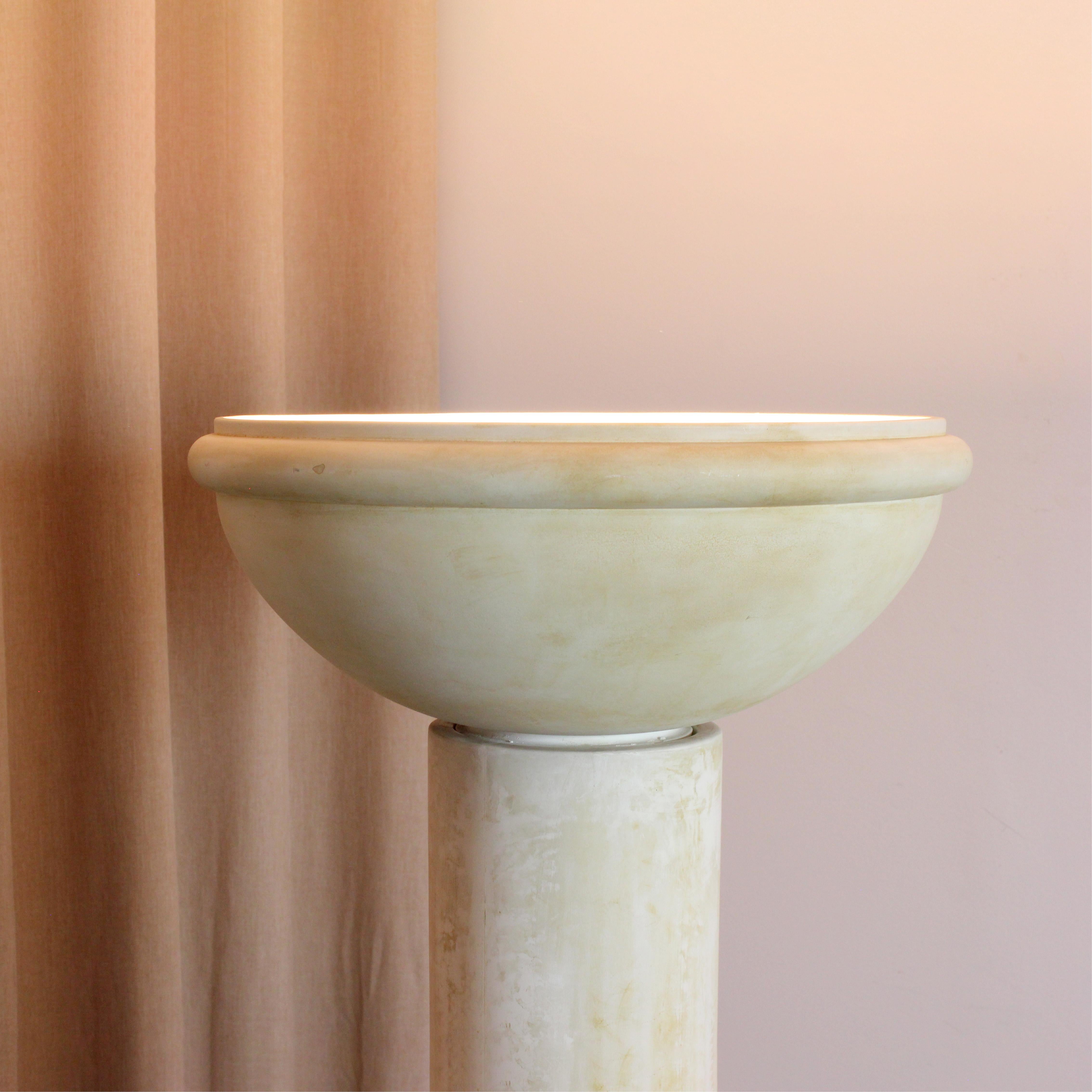 Fine XX secolo Lampada da terra in gesso con finitura in stucco veneziano - c. 1970 - Spagna in vendita