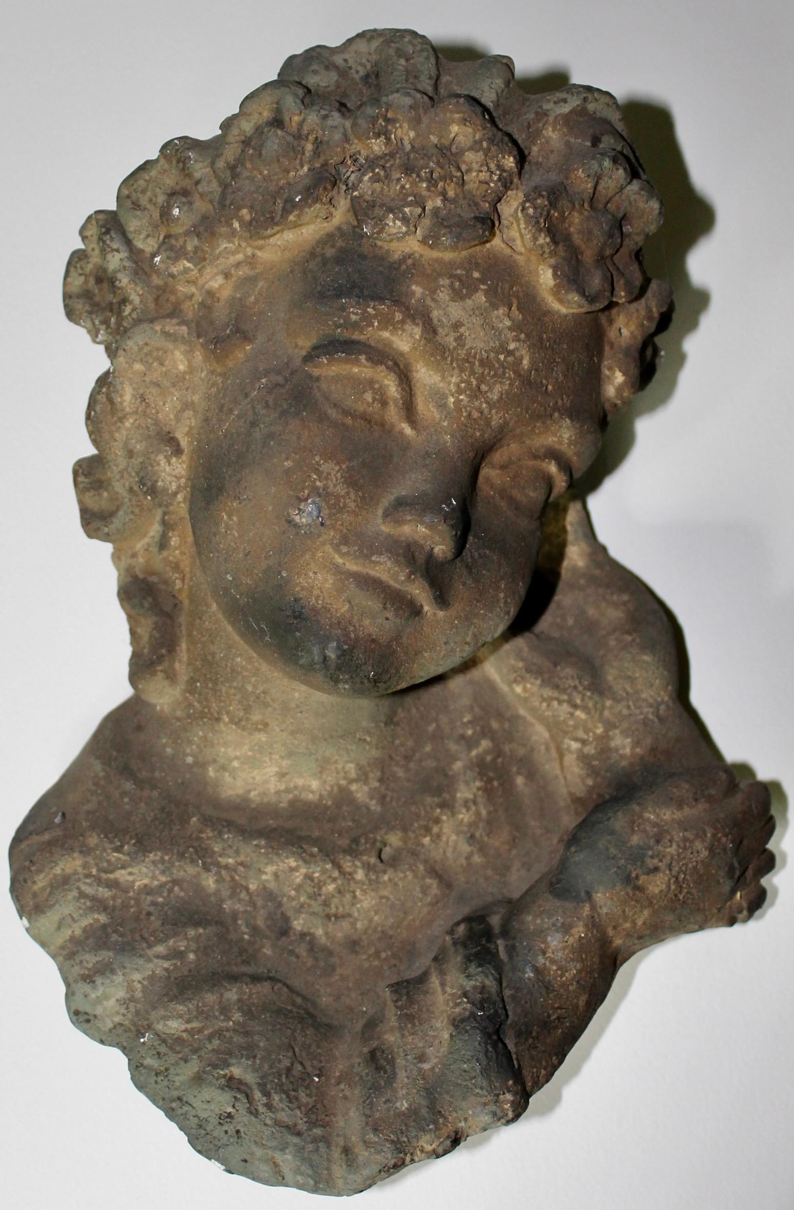 Plaster Fragment of a Child In Good Condition For Sale In Sharon, CT