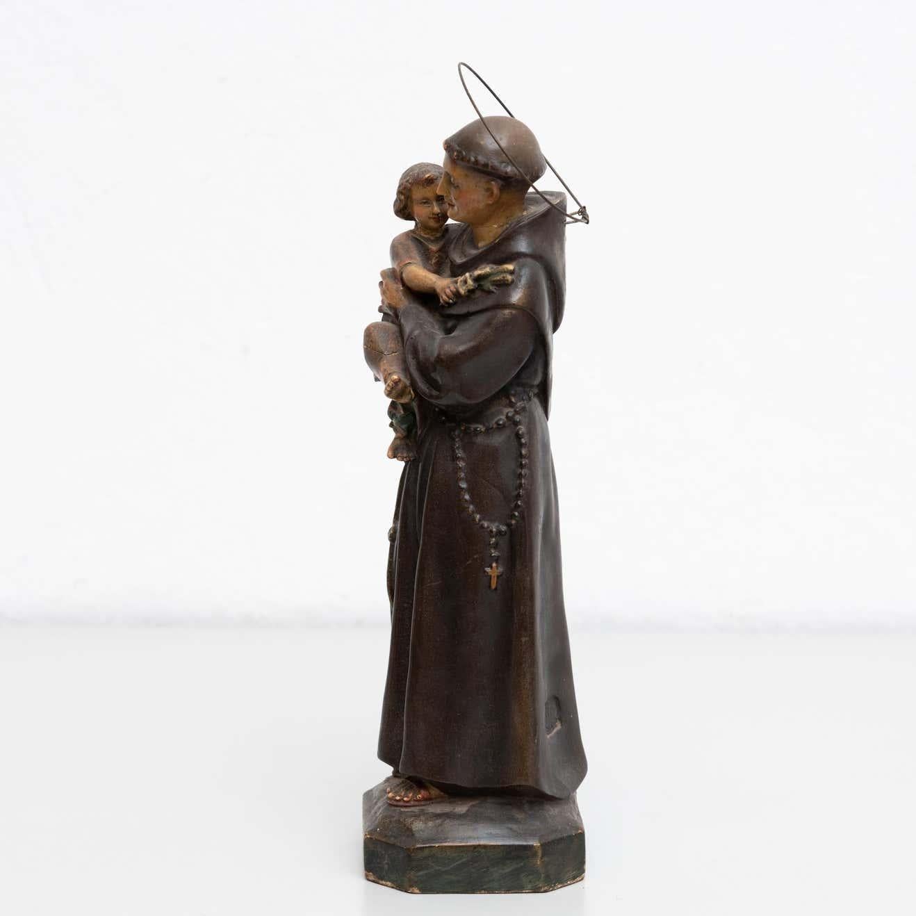 Plaster Hand Painted Traditional Figure of a Saint, circa 1930 In Good Condition For Sale In Barcelona, Barcelona