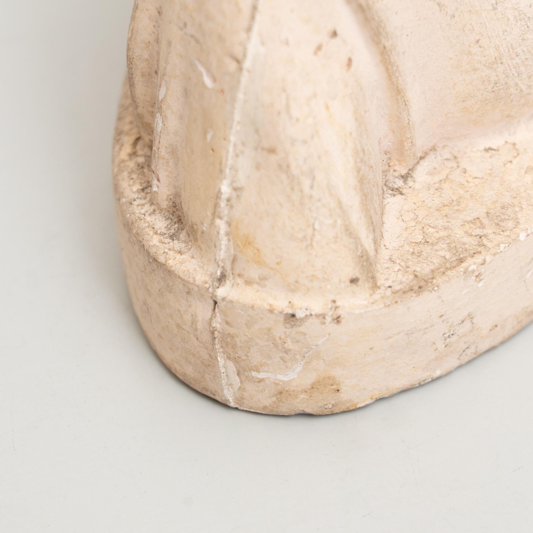 Plaster Jesus Christ Traditional Figure, circa 1950 For Sale 9