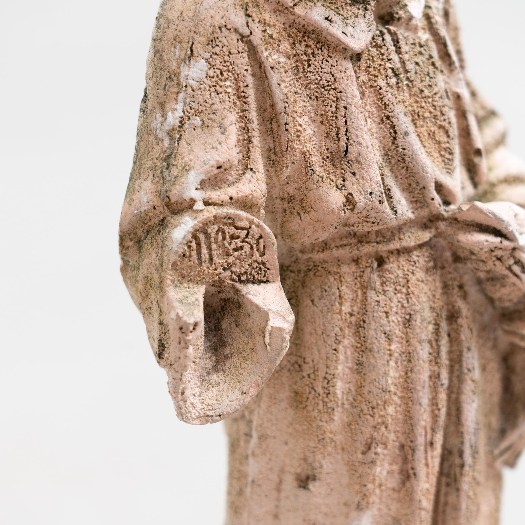 Plâtre Figure traditionnelle de Jésus en plâtre, datant d'environ 1950 en vente