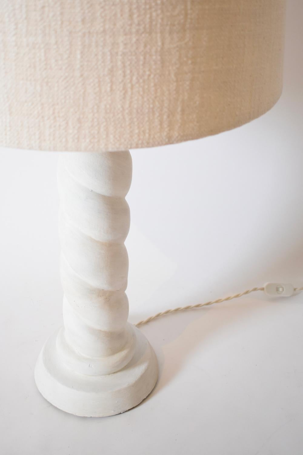 Gipslampe, 1940er Jahre. (Französisch) im Angebot