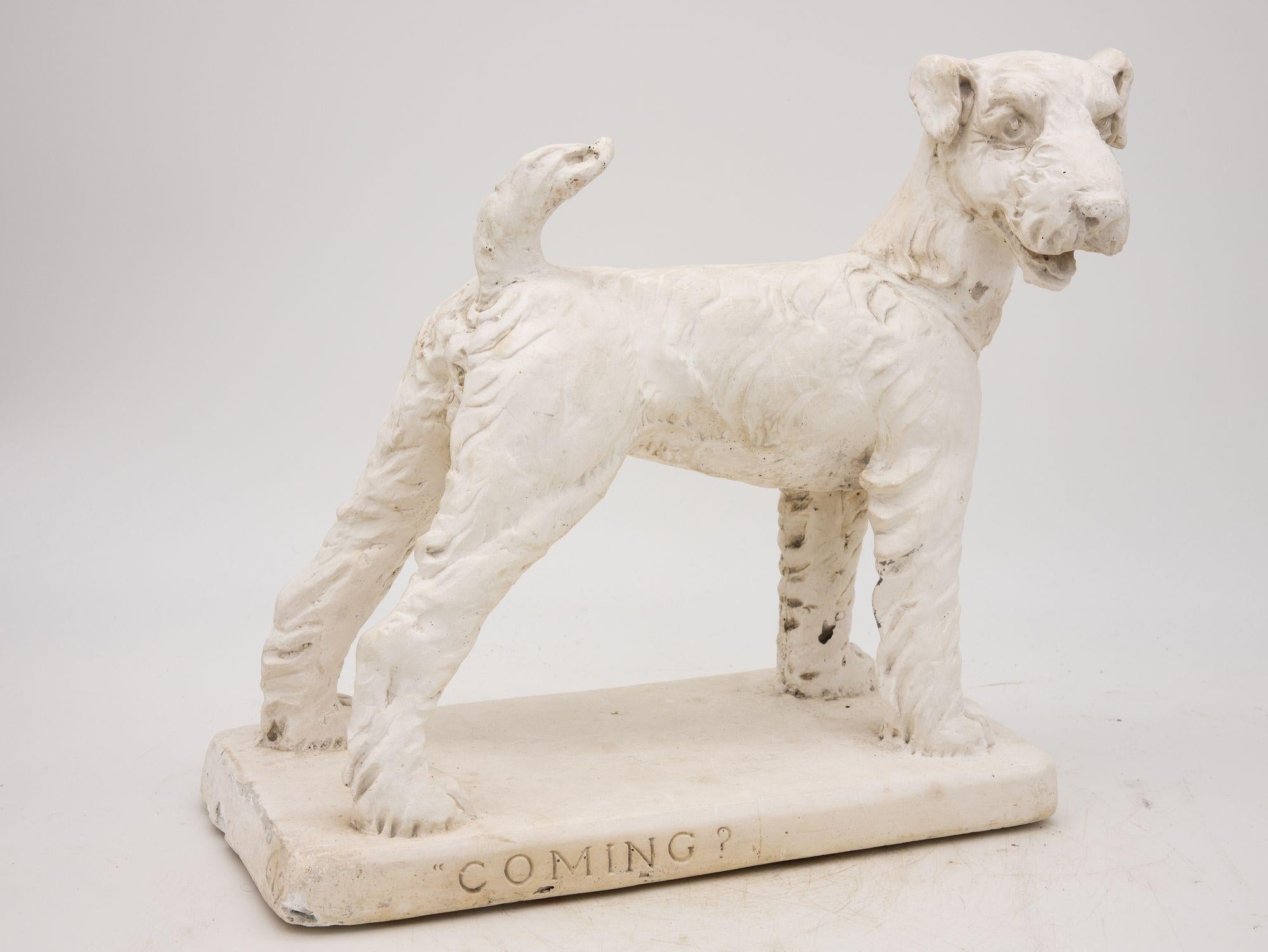 20ième siècle Modèle en plâtre d'un chien terrier, 20e siècle en vente