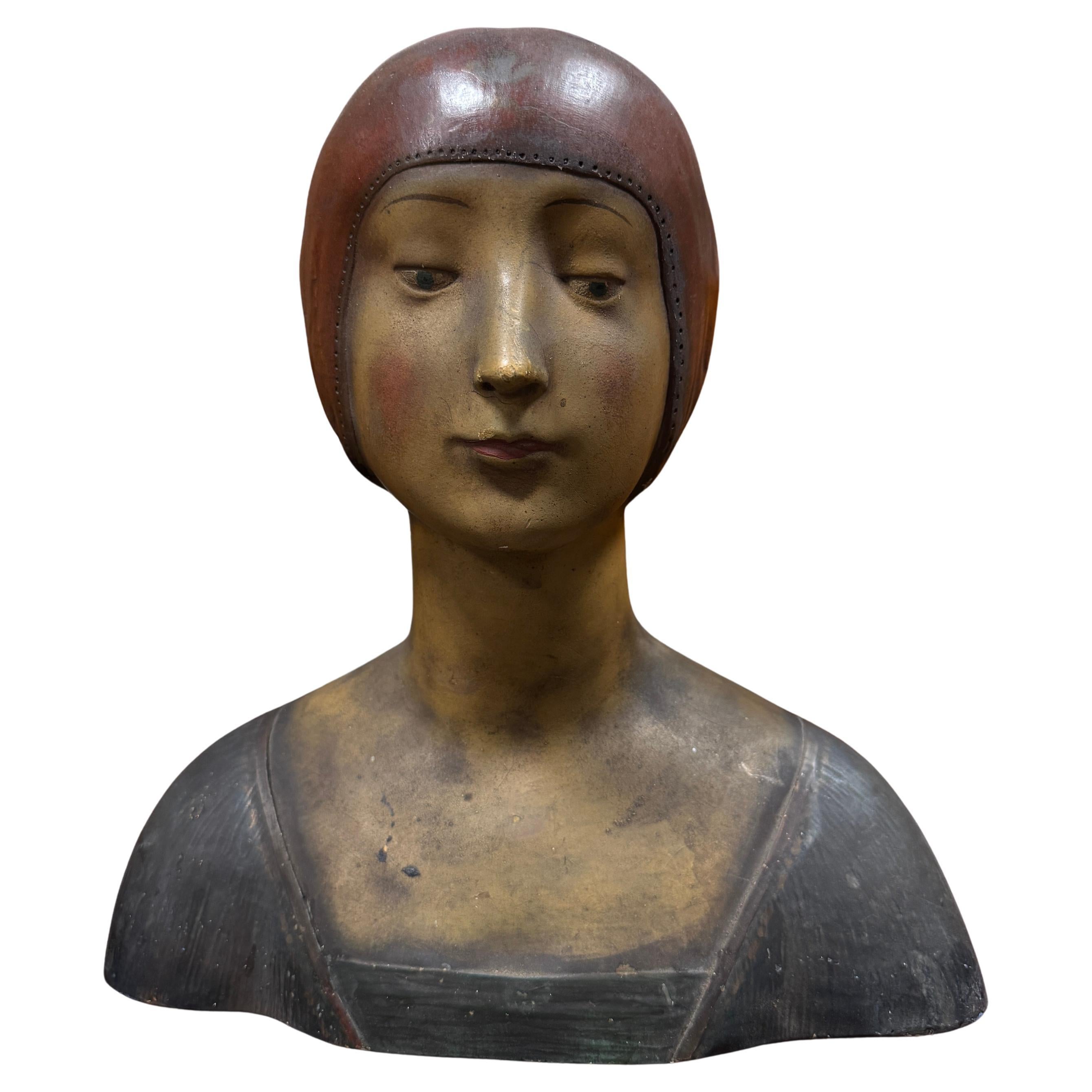 Escultura de Escayola Policromada Busto Mujer Encantadora