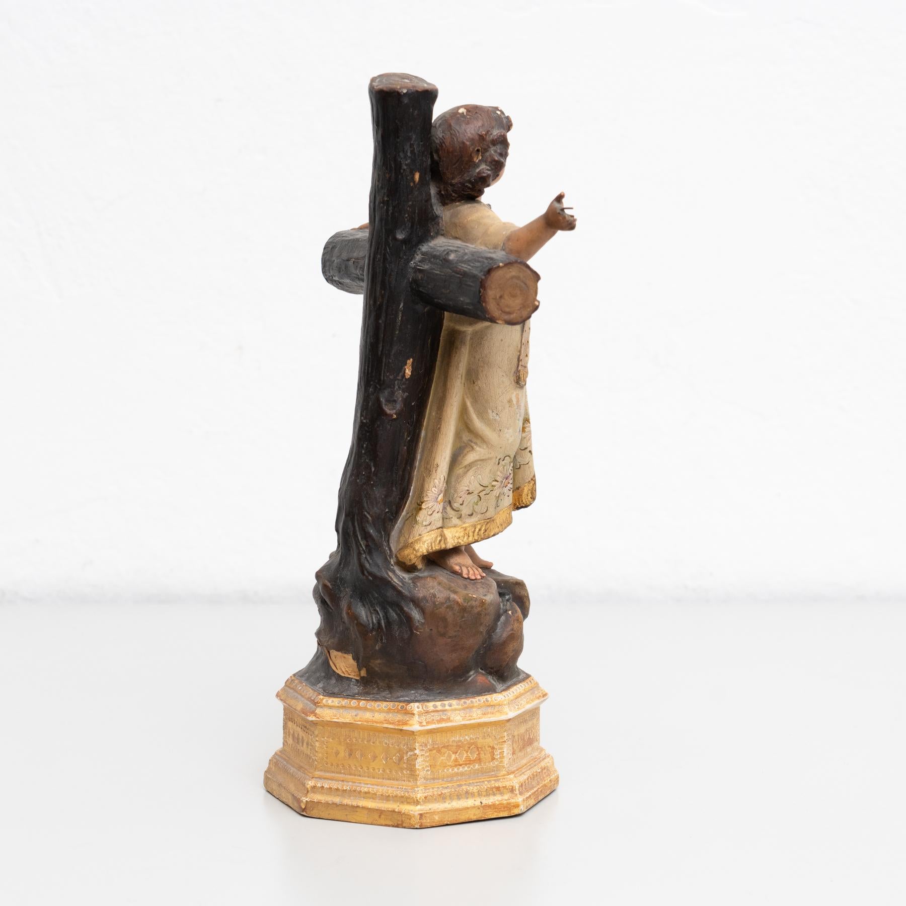 Figure religieuse traditionnelle de l'Enfant Jésus en plâtre, vers 1930 en vente 7
