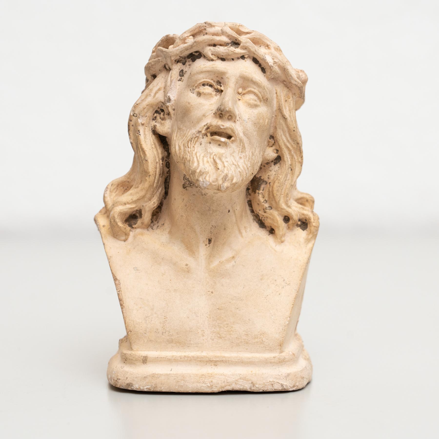 Traditional religious plaster figure of Jesus Christ.

Made in traditional Catalan atelier in Olot, Spain, circa 1950.

In original condition, with minor wear consistent with age and use, preserving a beautiful patina.

Materials:
Plaster.
 