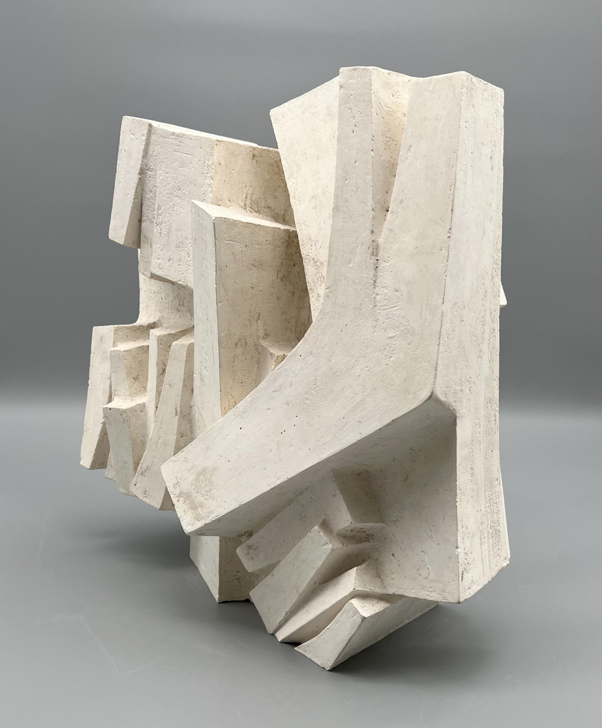 Scultura in gesso di Michel Lucotte, modello creato per la progettazione di un'opera monumentale.
Pezzo unico, venduto con certificato e timbro a inchiostro di Michel Lucotte. 1961.
Biografia

Michel Lucotte (nato il 2 agosto 1931 a Digione, vive in