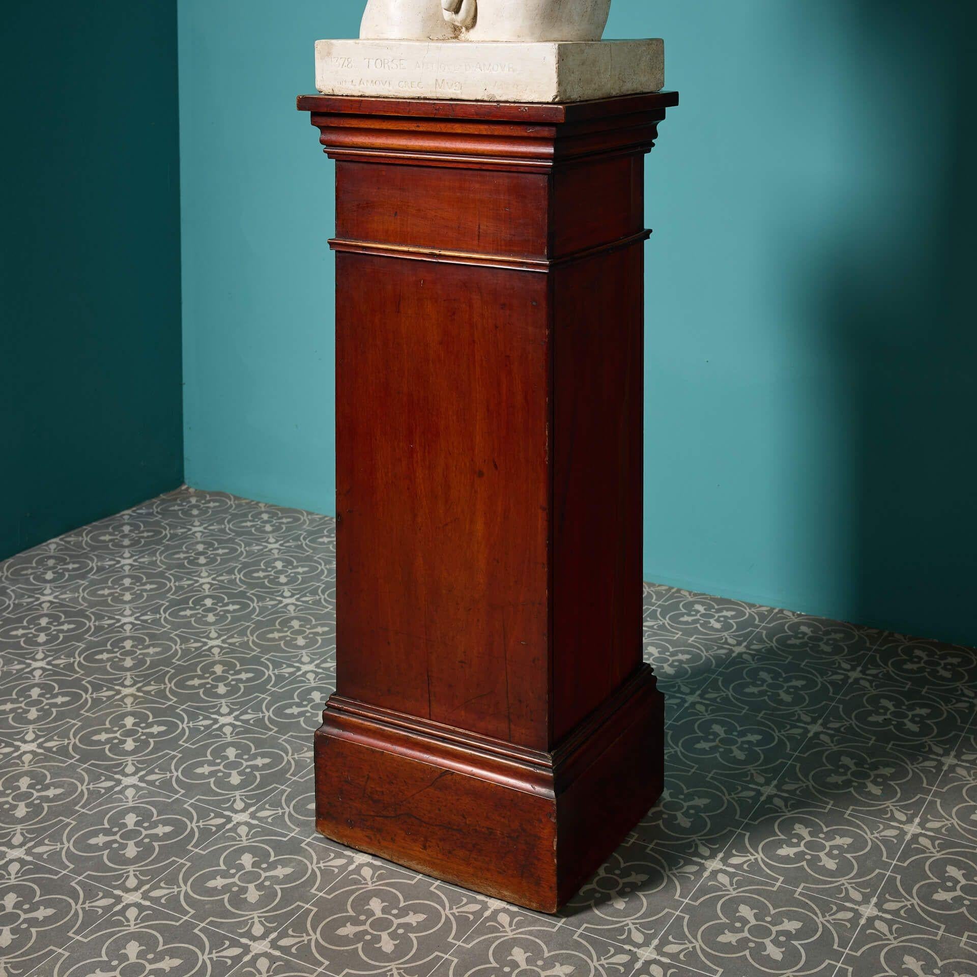 Scultura in gesso di Eros dopo l'Antico in vendita 1