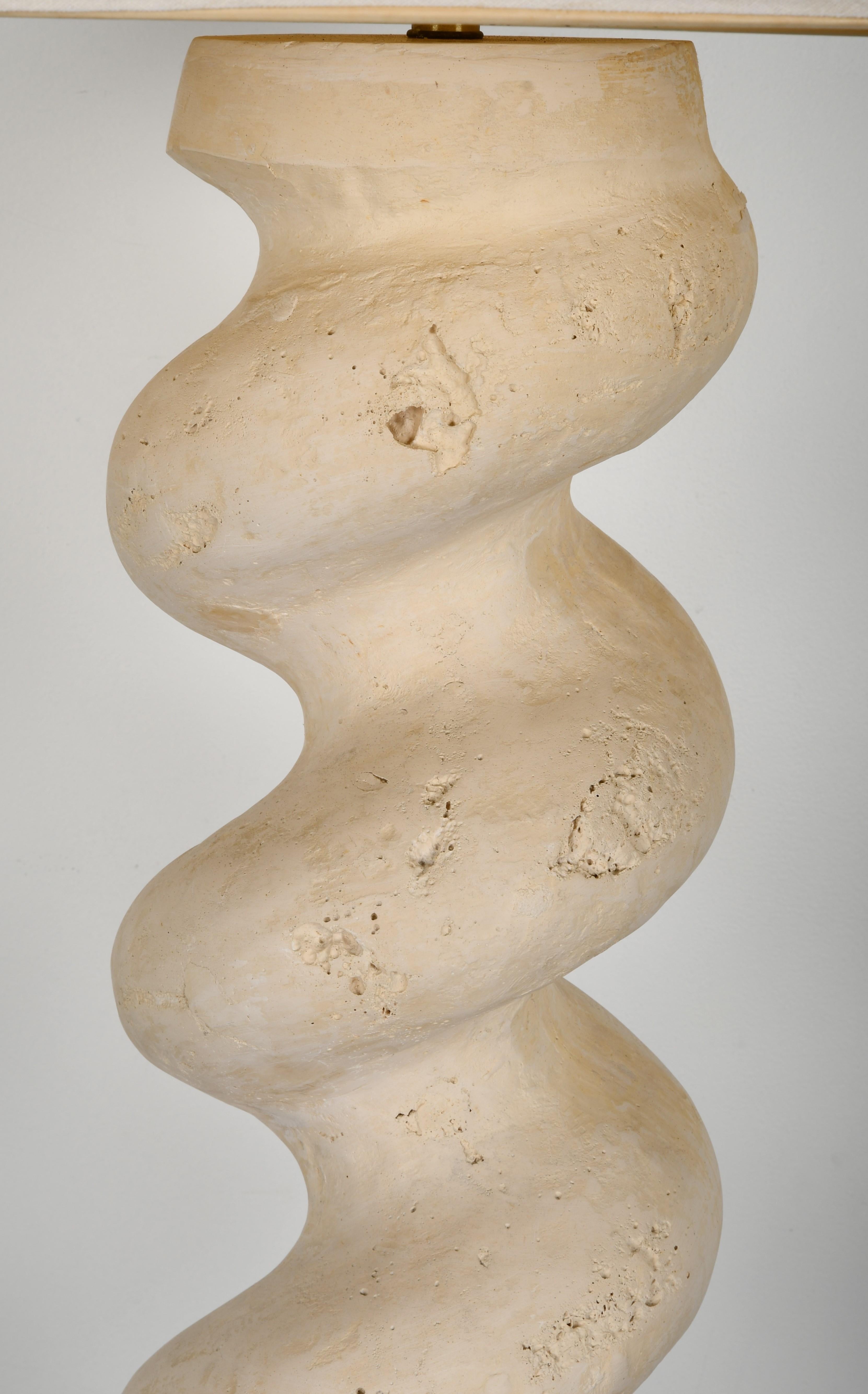 Plaster Spiral Column Floor Lamp by Michael Taylor, 1970s In Good Condition In Hamburg, PA
