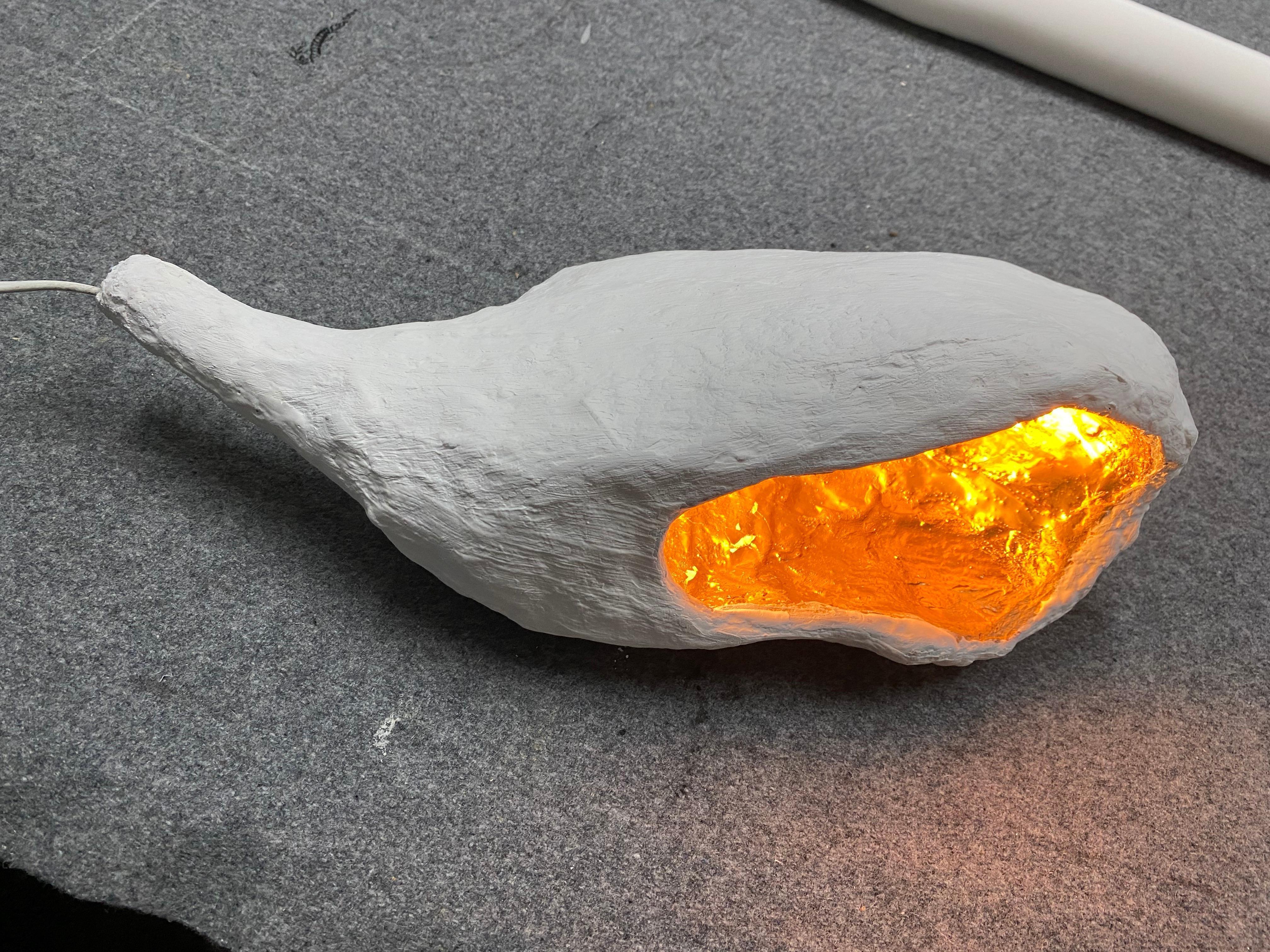 Moderno Lampada da tavolo o a sospensione in gesso bianco, 21° secolo di Mattia Biagi in vendita