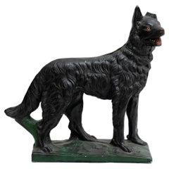 Figura de perro tradicional de escayola, hacia 1950