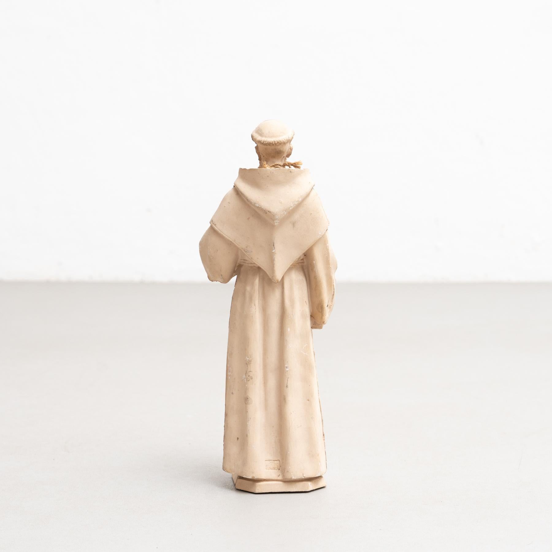 Figure traditionnelle de saint en plâtre, vers 1950 en vente 3